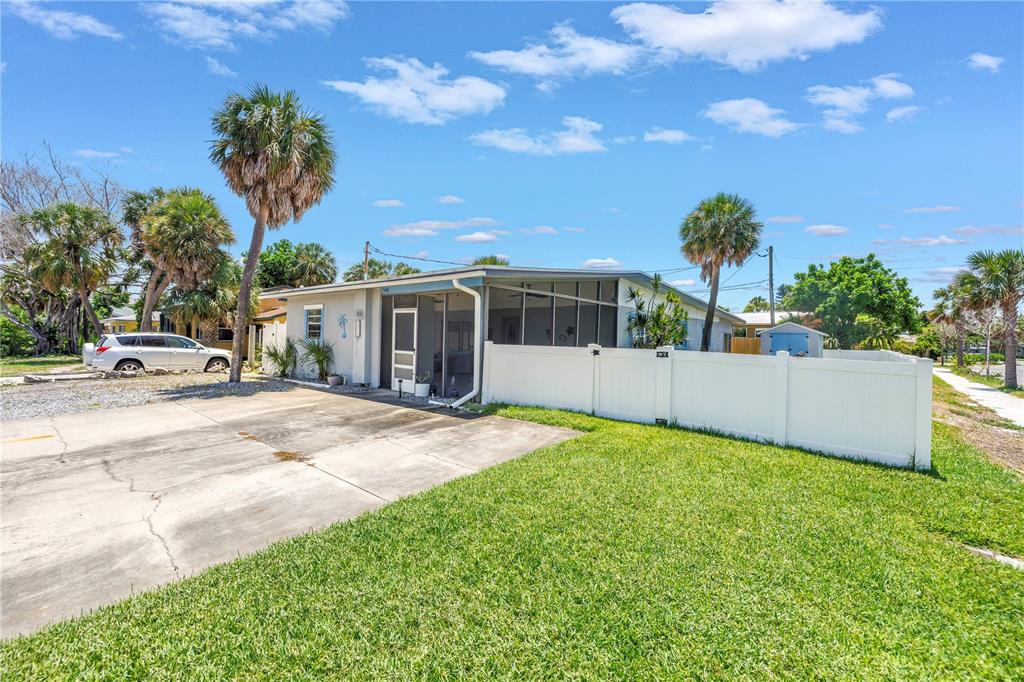 St Pete Beach, Florida, 33706, United States, 3 Bedrooms Bedrooms, ,2 BathroomsBathrooms,Residential,For Sale,1897021