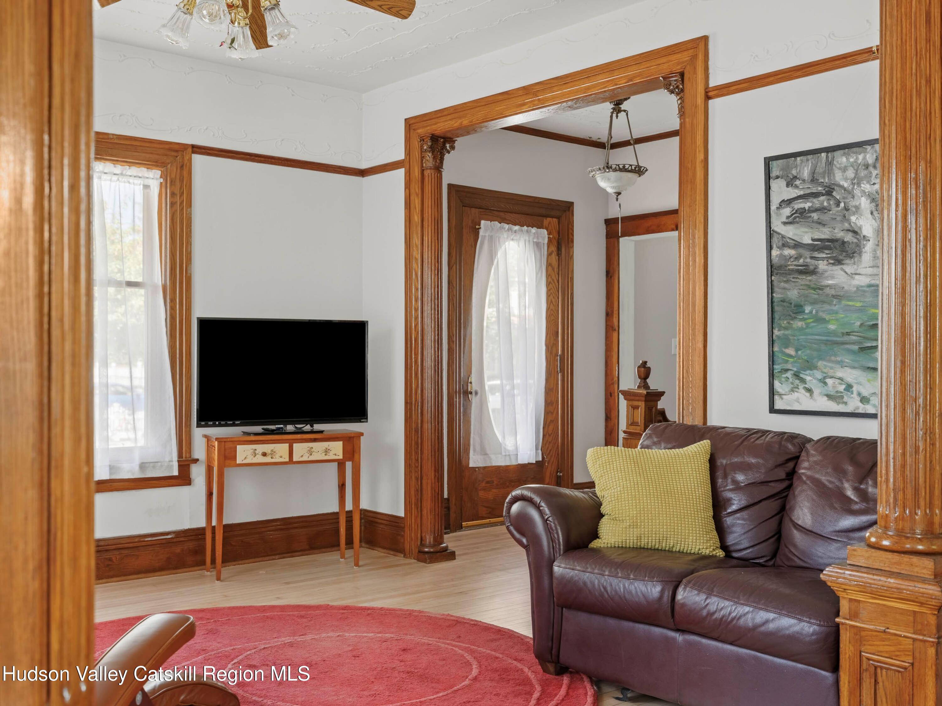 Saugerties, New York, 12477, United States, 3 Bedrooms Bedrooms, ,2 BathroomsBathrooms,Residential,For Sale,1874966
