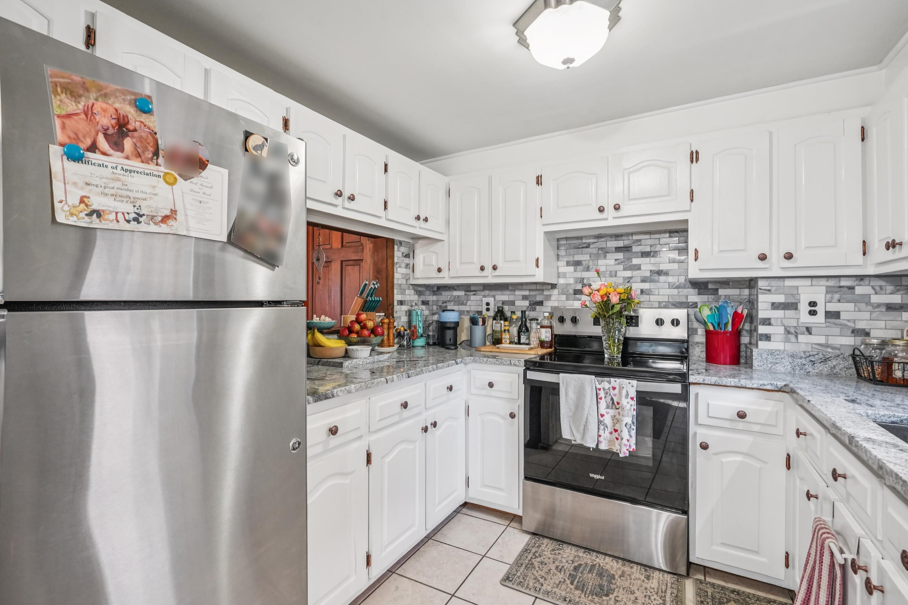 Kingston, New Hampshire, 03848, United States, 3 Bedrooms Bedrooms, ,2 BathroomsBathrooms,Residential,For Sale,1975396