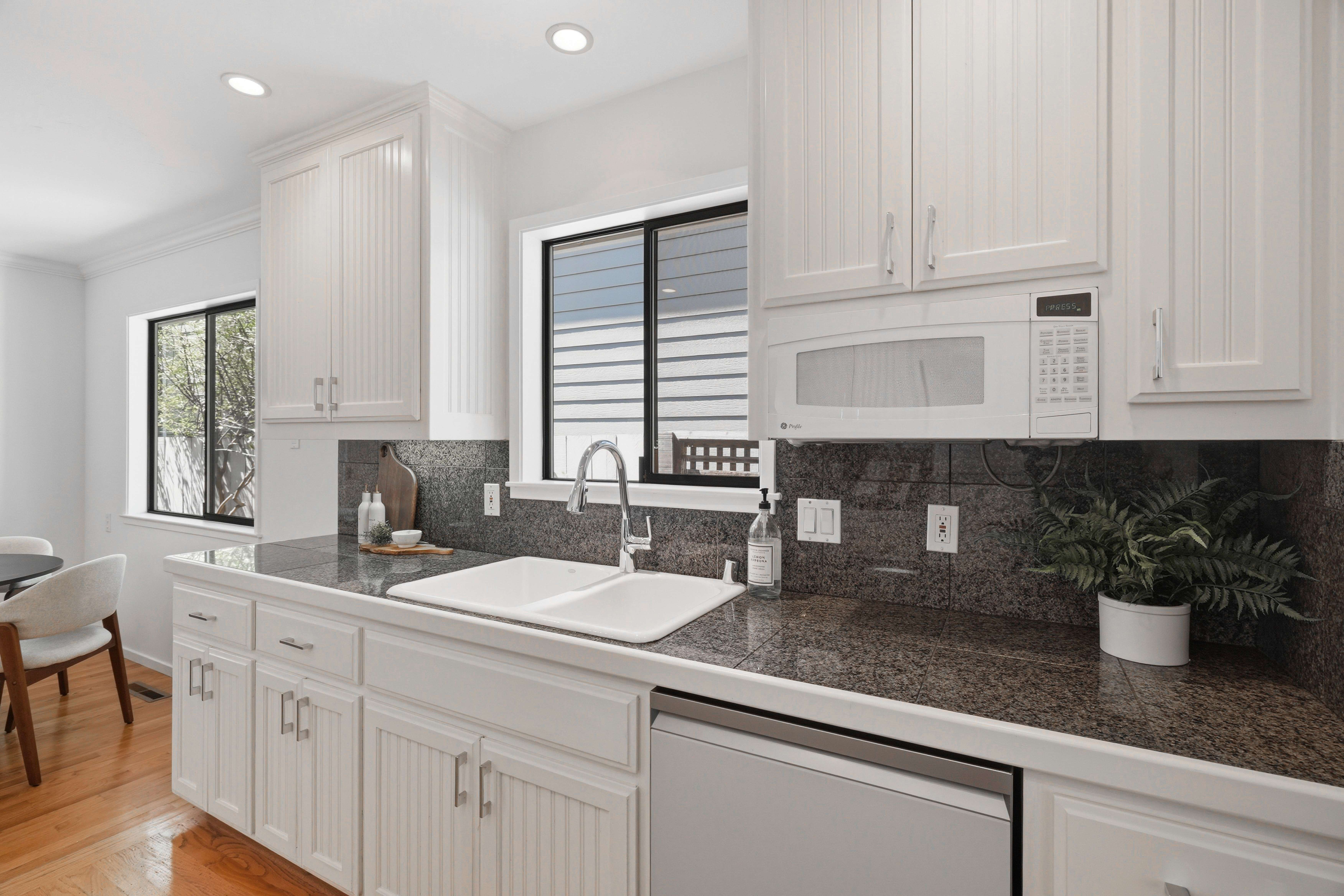  Turnkey Residence in a Peaceful, Desirable Menlo Park Location - 物件實景