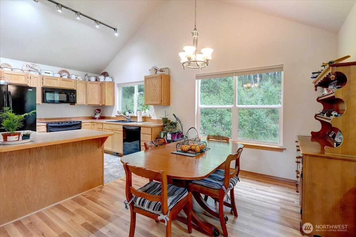 Port Orchard, Washington, 98367, United States, 3 Bedrooms Bedrooms, ,2 BathroomsBathrooms,Residential,For Sale,1828353