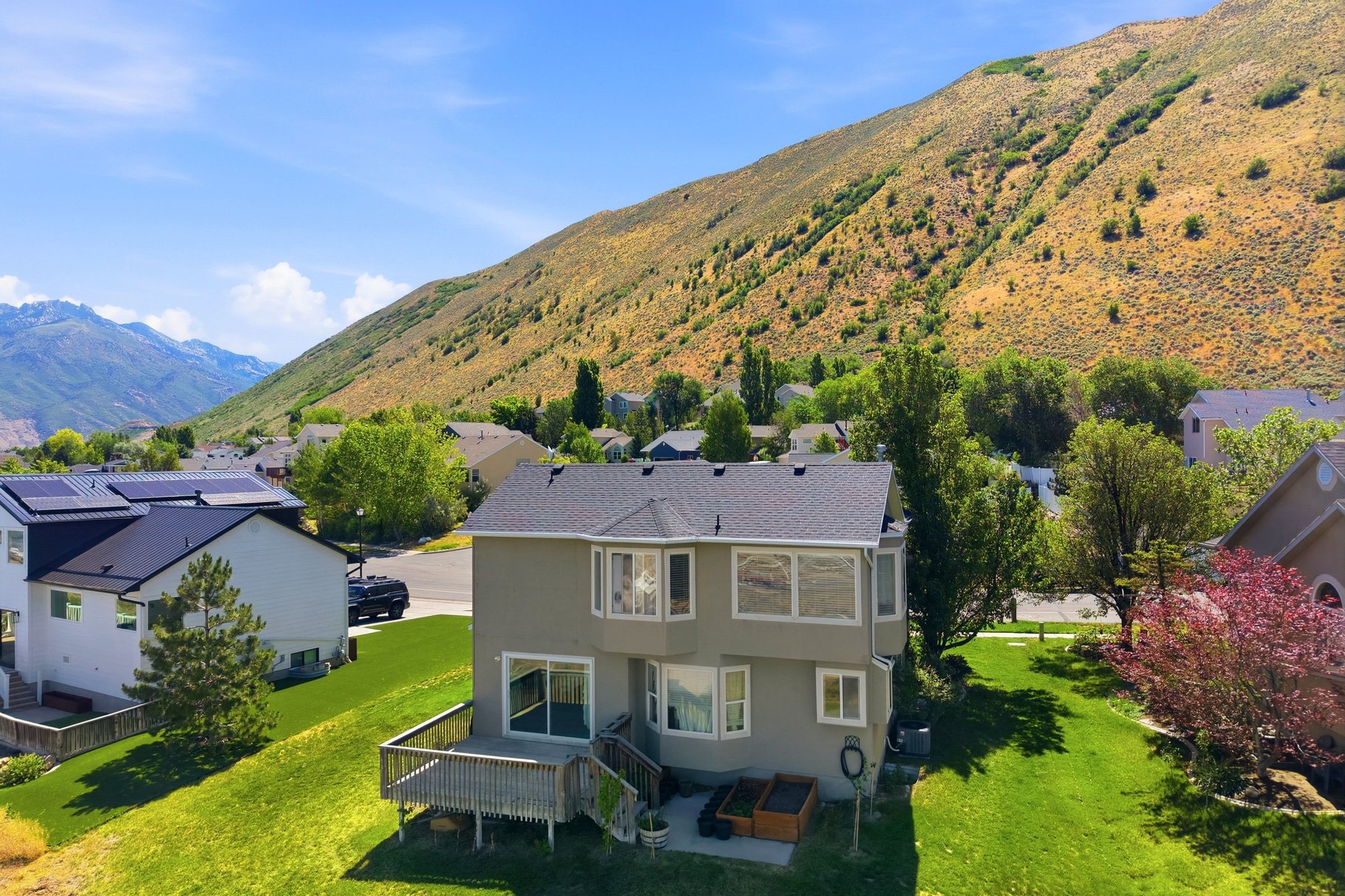  Soaring Views & Endless Potential on Draper