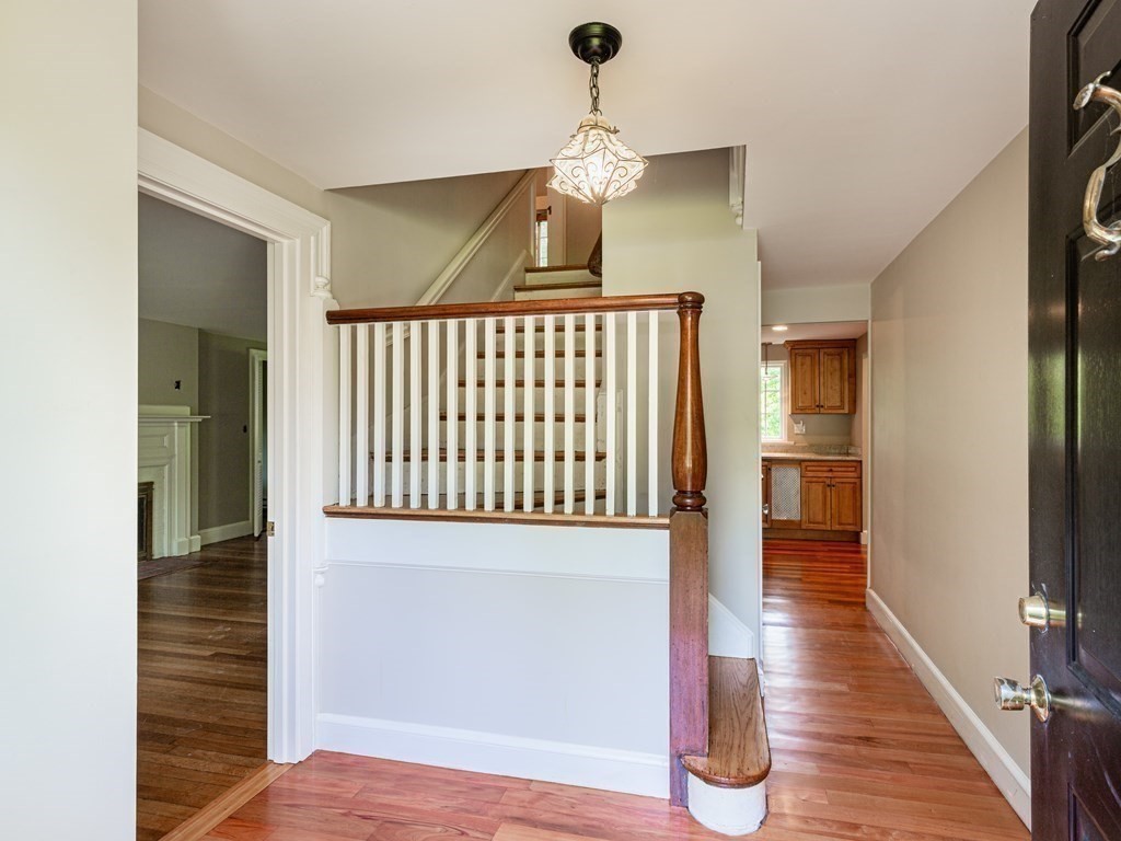 Brockton, Massachusetts, 02301, United States, 5 Bedrooms Bedrooms, ,3 BathroomsBathrooms,Residential,For Sale,1879752