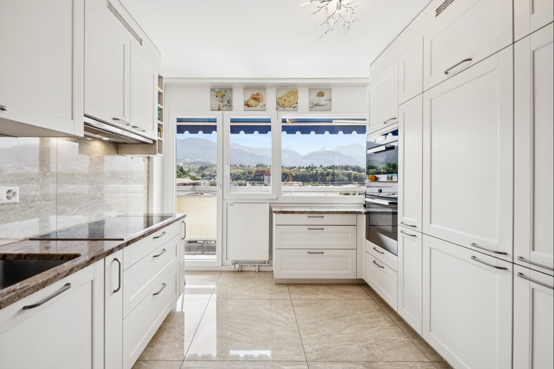  Stunning 5.5-room penthouse with panoramic views of the lake and mountains - 物件實景