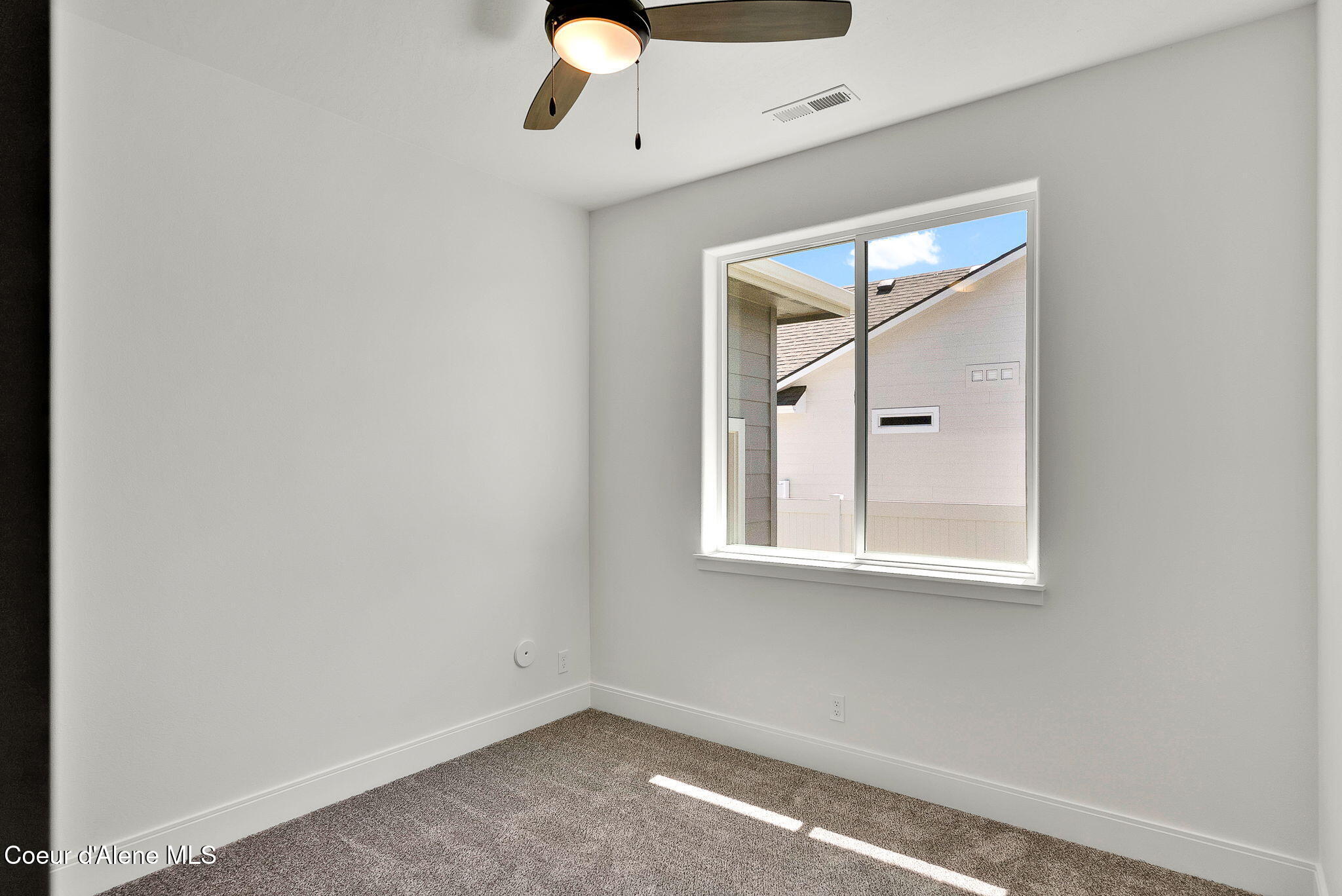 Rathdrum, Idaho, 83858, United States, 3 Bedrooms Bedrooms, ,Residential,For Sale,1999026