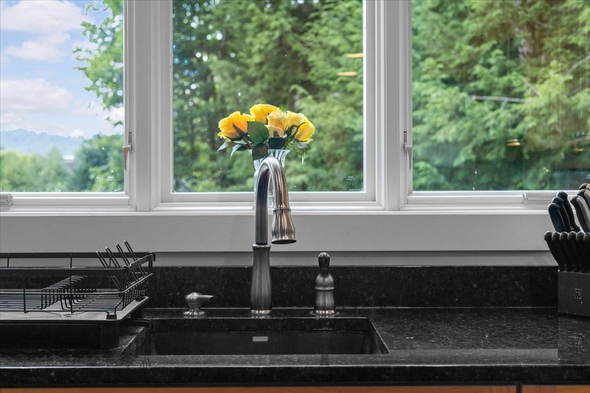 Stowe, Vermont, 05672, United States, 2 Bedrooms Bedrooms, ,1 BathroomBathrooms,Residential,For Sale,1908811