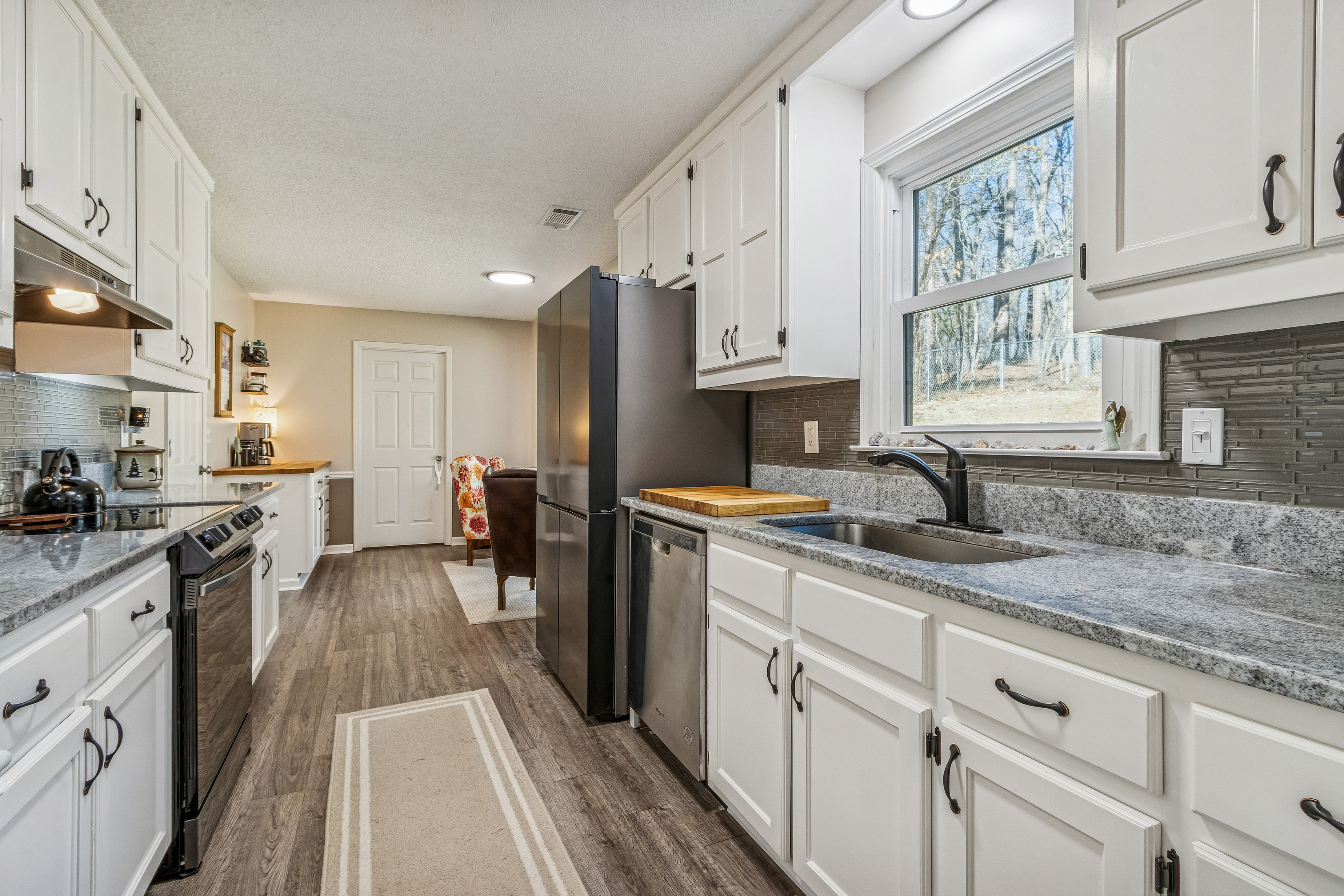  Beautifully Updated Home on a Quiet Cul-de-sac Street - 物件實景