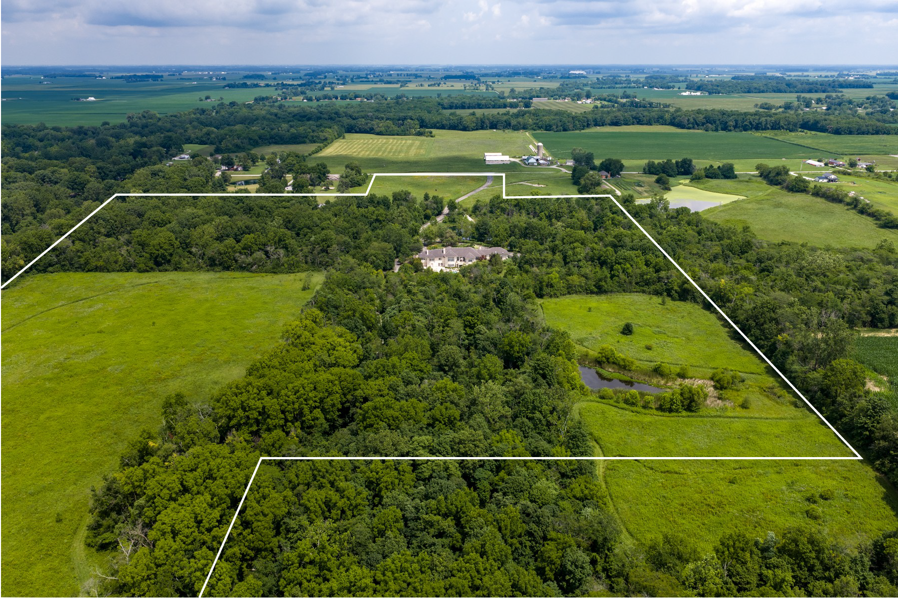  Extraordinary Custom-Built Estate Set on 116 Acres of Idyllic Beauty - 物件實景