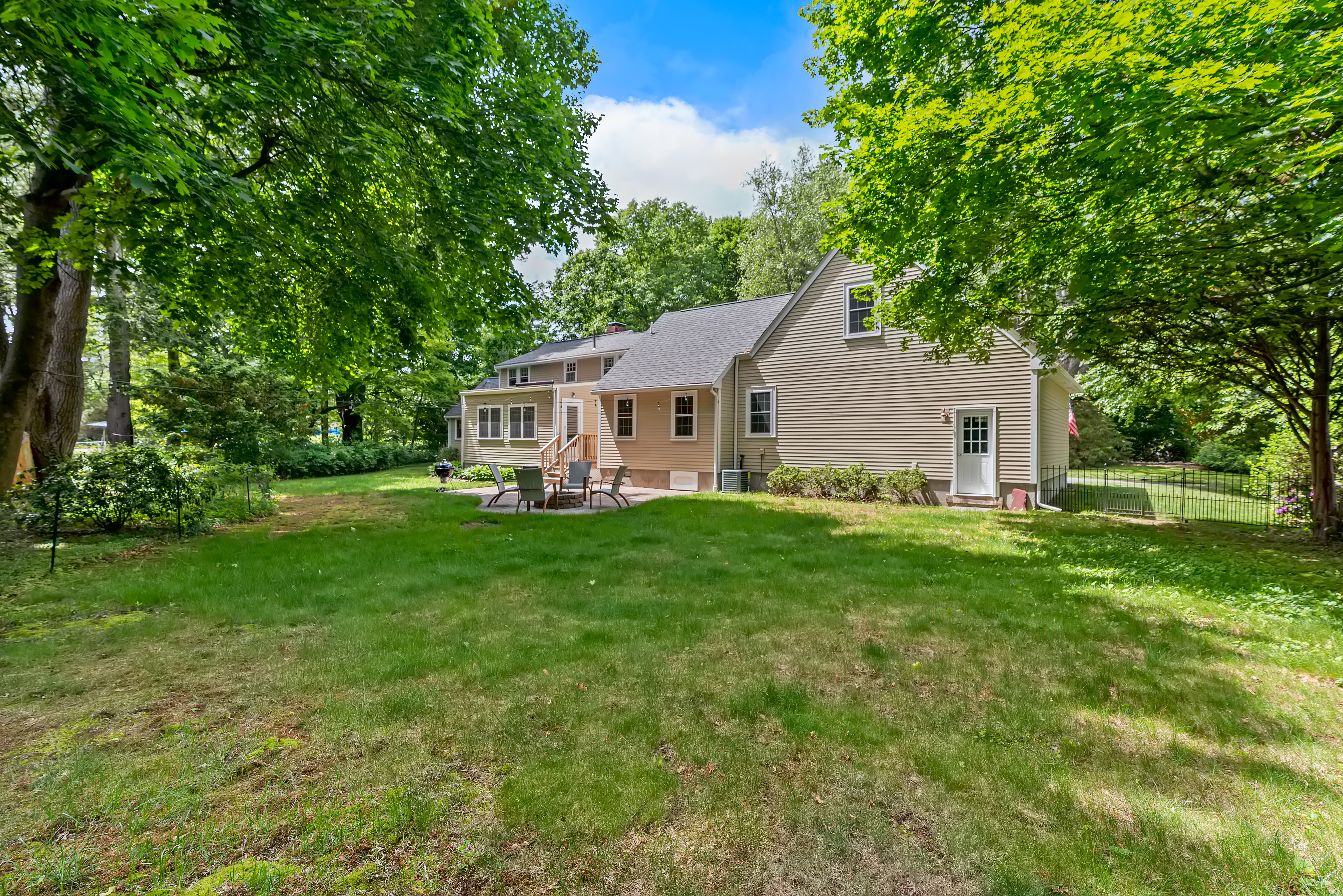 14 Bennett Road, Wayland, MA 01778 - 物件實景