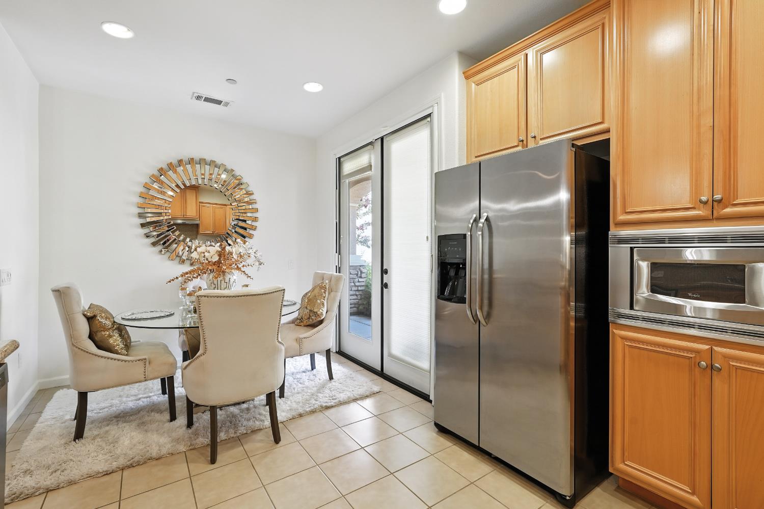 Roseville, California, 95747, United States, 2 Bedrooms Bedrooms, ,2 BathroomsBathrooms,Residential,For Sale,1918071
