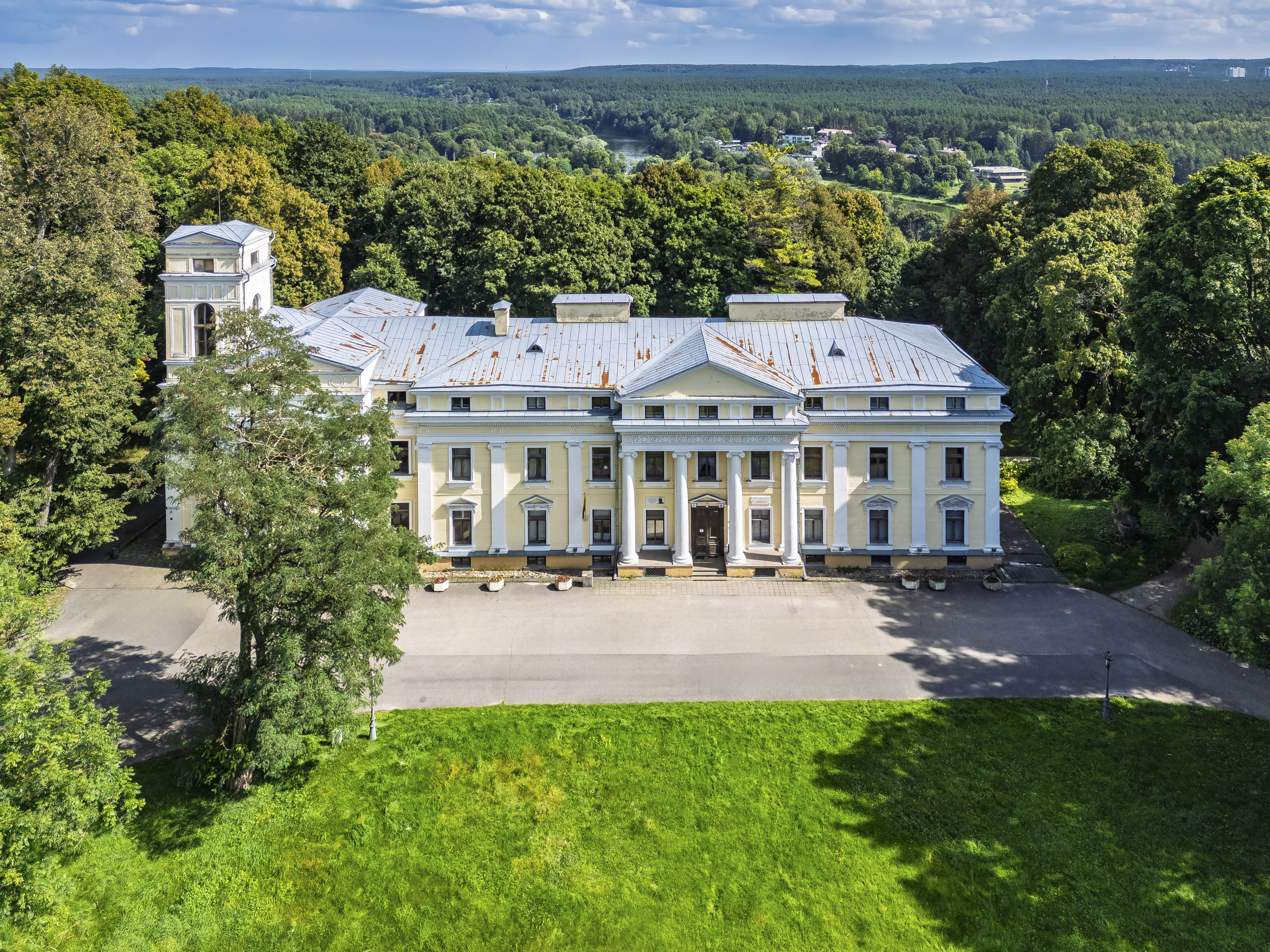 Historic Estate in Verkiai Regional Park - 物件實景