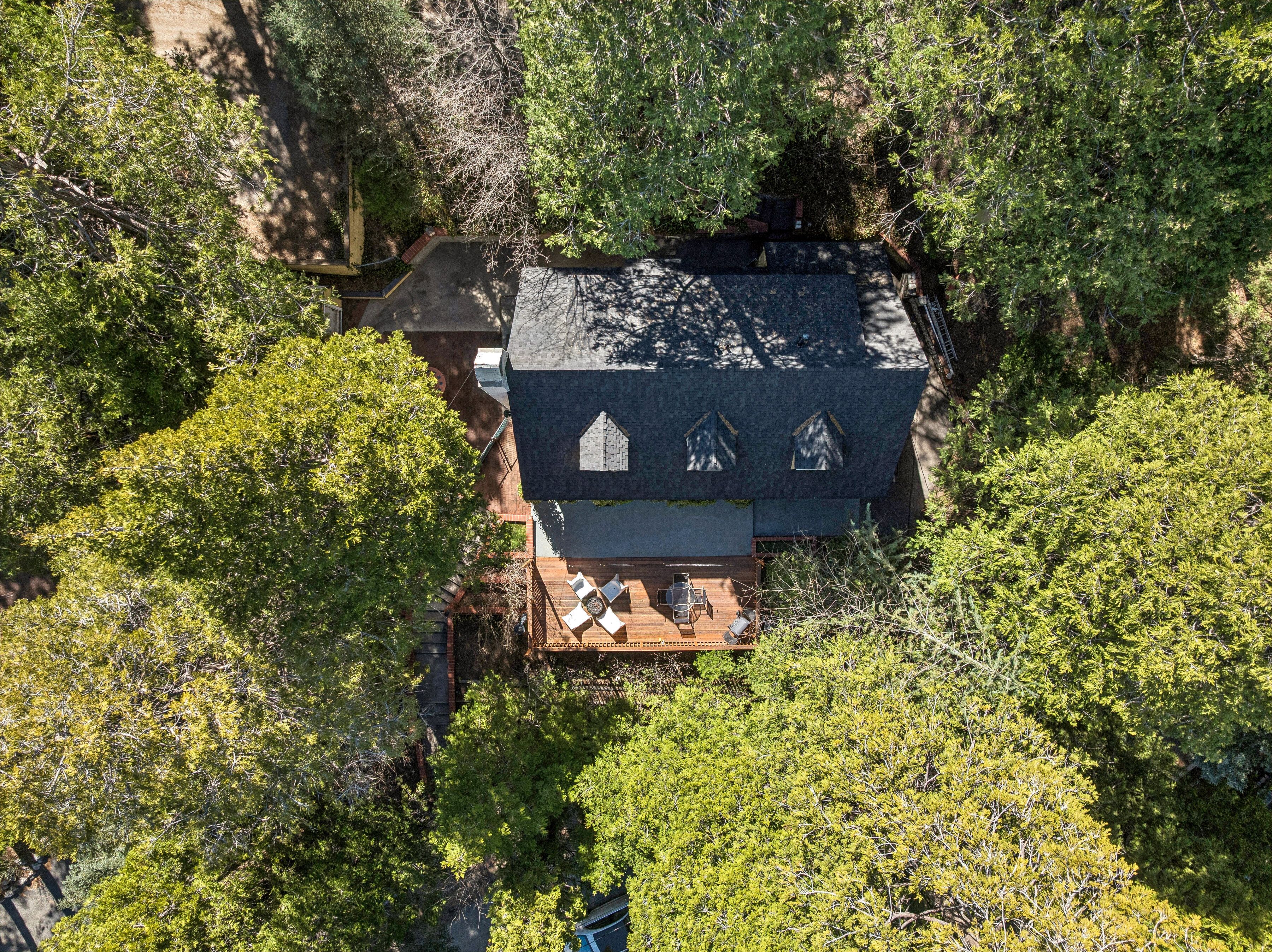  222 Holiday Drive, Lake Arrowhead, CA 92352 - 物件實景