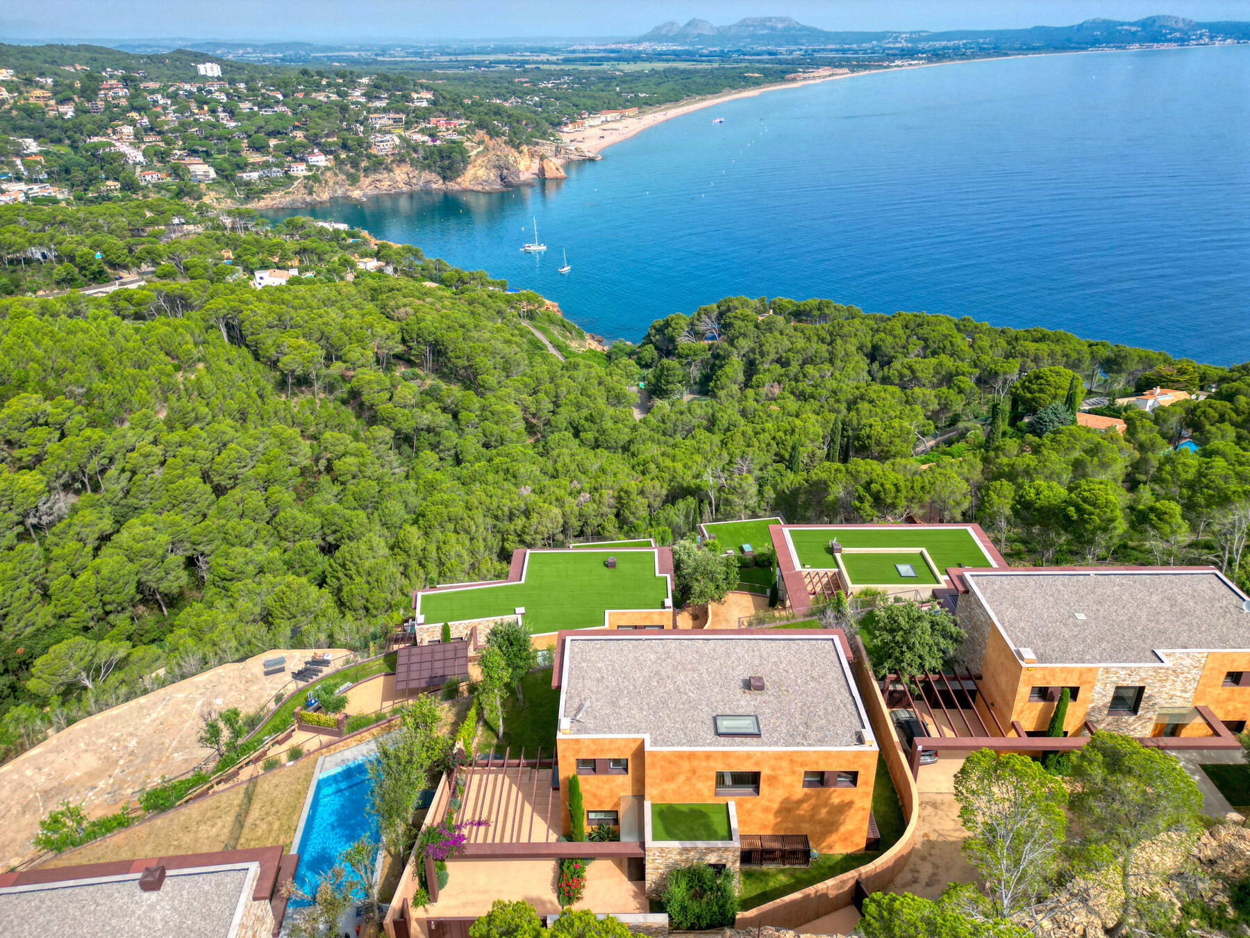  House with swimming pool and sea views in urbanization in Sa Riera - 物件實景