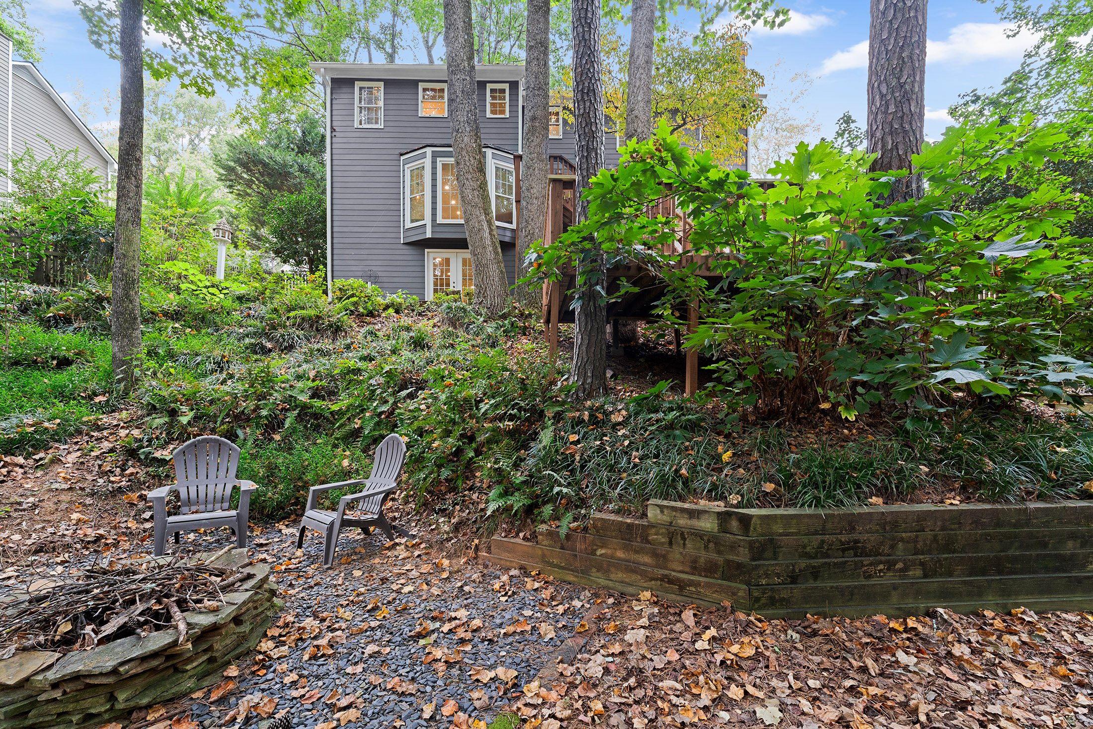  Beautifully Transformed Home in Lassiter School District - 物件實景