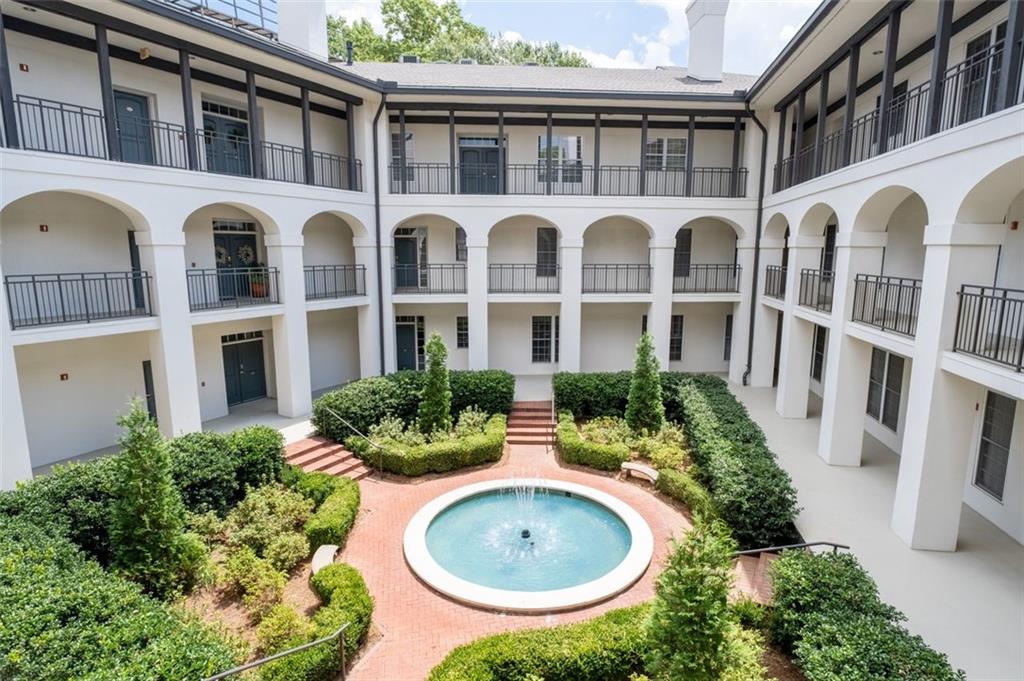 Atlanta, Georgia, 30327, United States, 2 Bedrooms Bedrooms, ,3 BathroomsBathrooms,Residential,For Sale,1895393