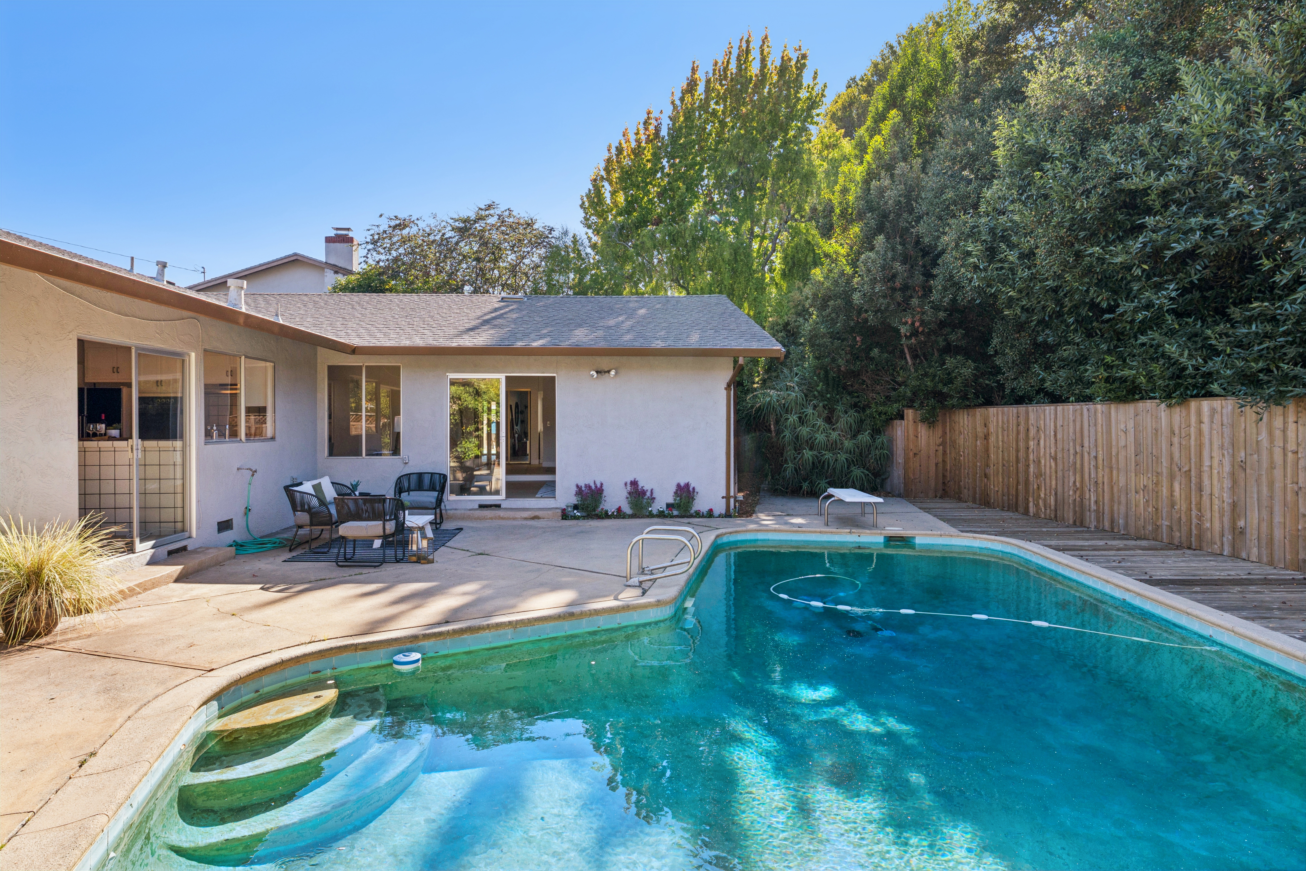  Single-Level Living in One of San Rafael’s Most Charming Pockets - 物件實景