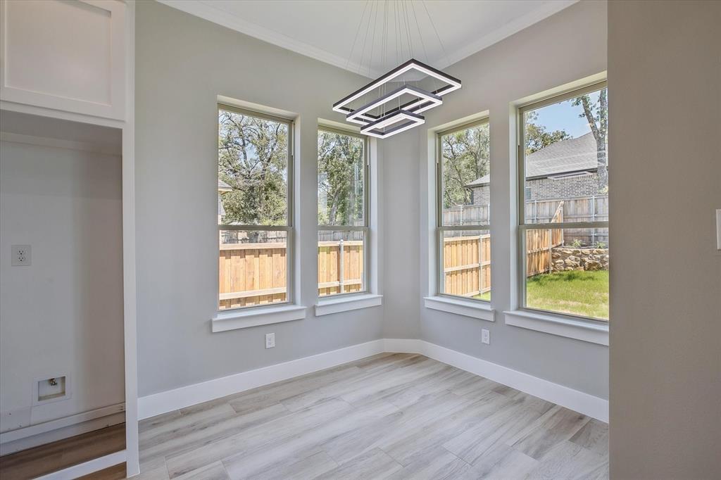 Arlington, Texas, 76012, United States, 4 Bedrooms Bedrooms, ,3 BathroomsBathrooms,Residential,For Sale,1976535