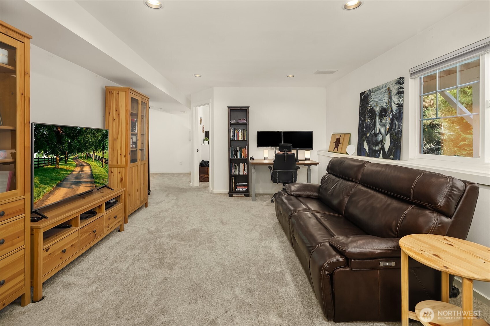 Woodinville, Washington, 98072, United States, 3 Bedrooms Bedrooms, ,3 BathroomsBathrooms,Residential,For Sale,1948007