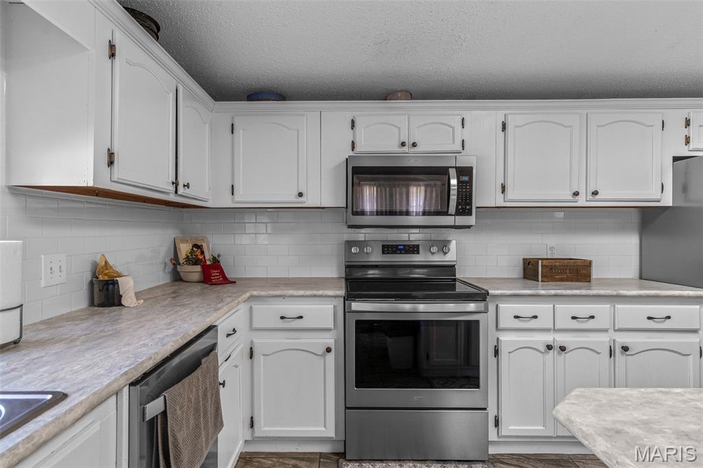 Park Hills, Missouri, 63601, United States, 3 Bedrooms Bedrooms, ,2 BathroomsBathrooms,Residential,For Sale,1967029