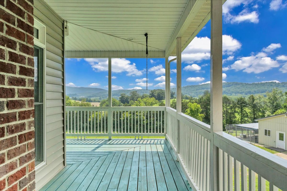 Buchanan, Virginia, 24066, United States, 5 Bedrooms Bedrooms, ,4 BathroomsBathrooms,Residential,For Sale,1900741