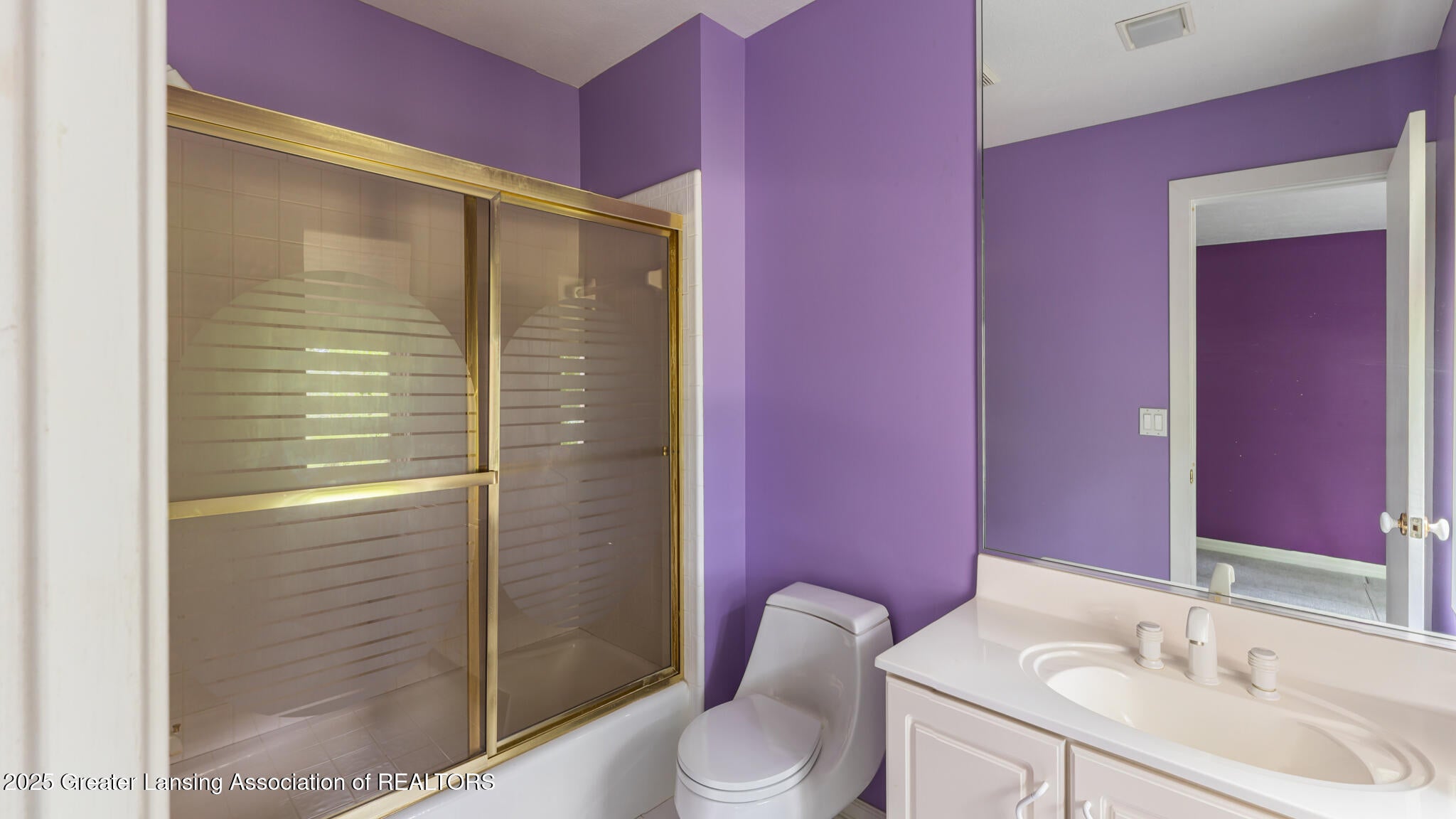 Laingsburg, Michigan, 48848, United States, 5 Bedrooms Bedrooms, ,6 BathroomsBathrooms,Residential,For Sale,1906782