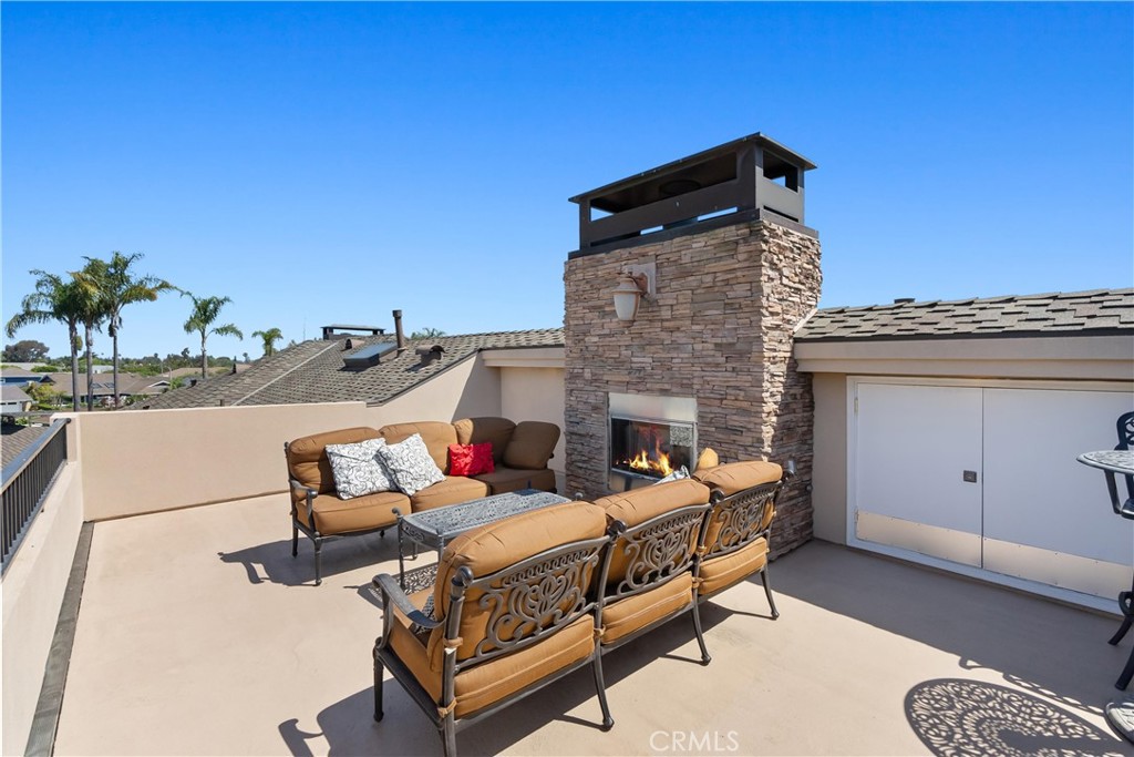 Newport Beach, California, 92660, United States, 5 Bedrooms Bedrooms, ,3 BathroomsBathrooms,Residential,For Sale,1846689
