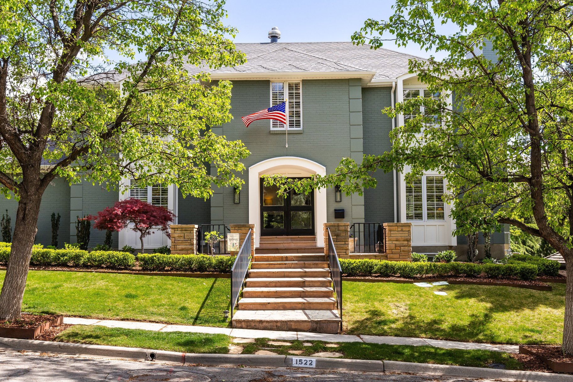  BEAUTIFULLY UPDATED FEDERAL HEIGHTS TWO STORY HOME - 物件實景