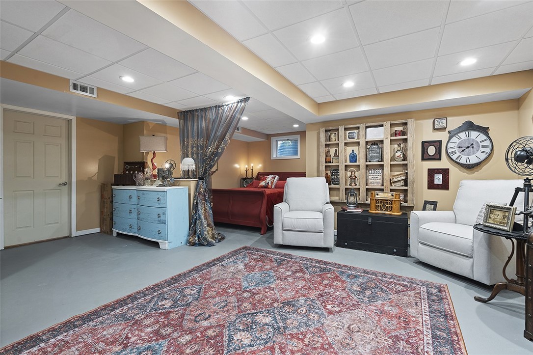 Level Green, Pennsylvania, 15085, United States, 4 Bedrooms Bedrooms, ,4 BathroomsBathrooms,Residential,For Sale,1901762