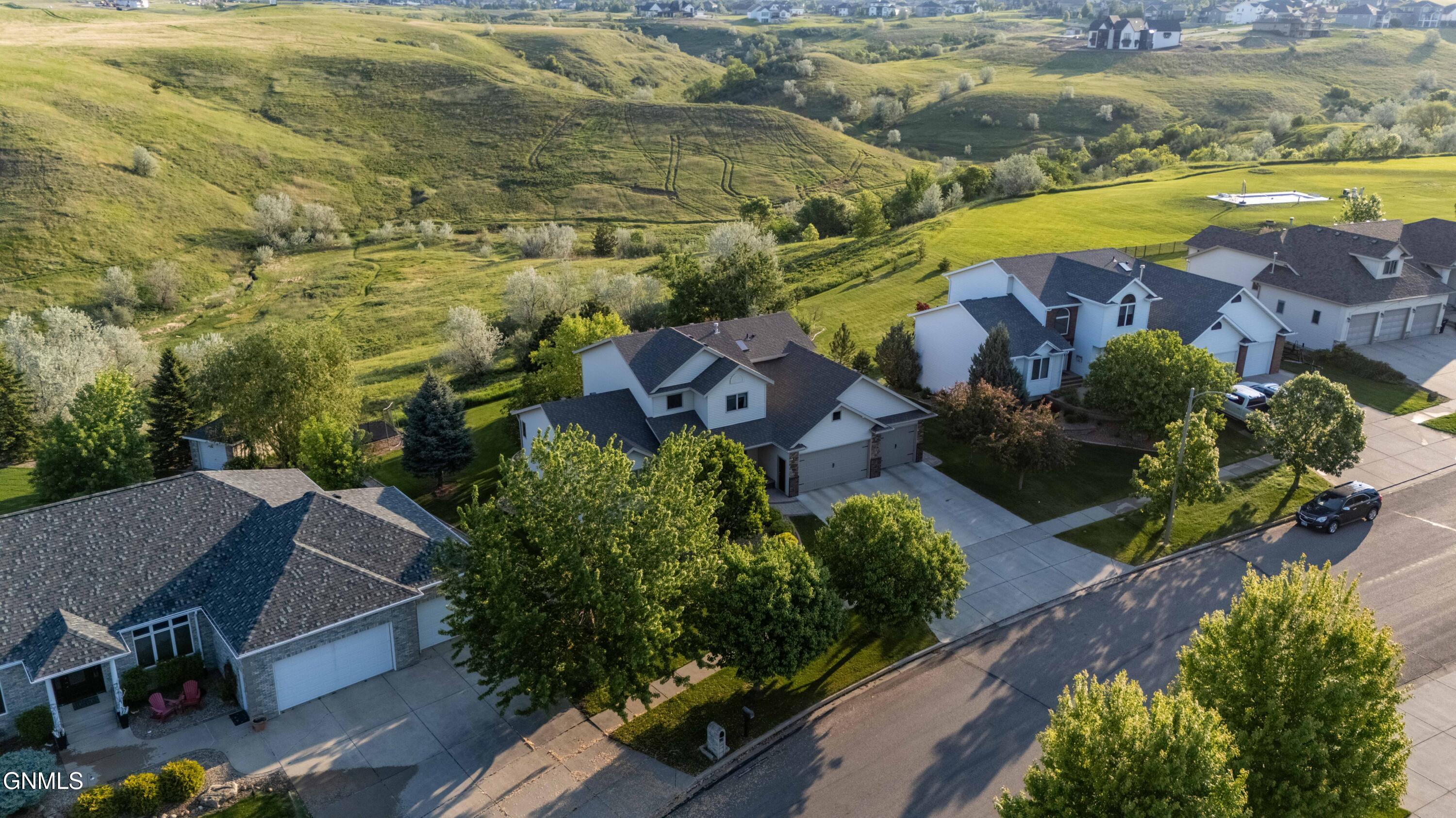 Bismarck, North Dakota, 58503, United States, 5 Bedrooms Bedrooms, ,2 BathroomsBathrooms,Residential,For Sale,2001566