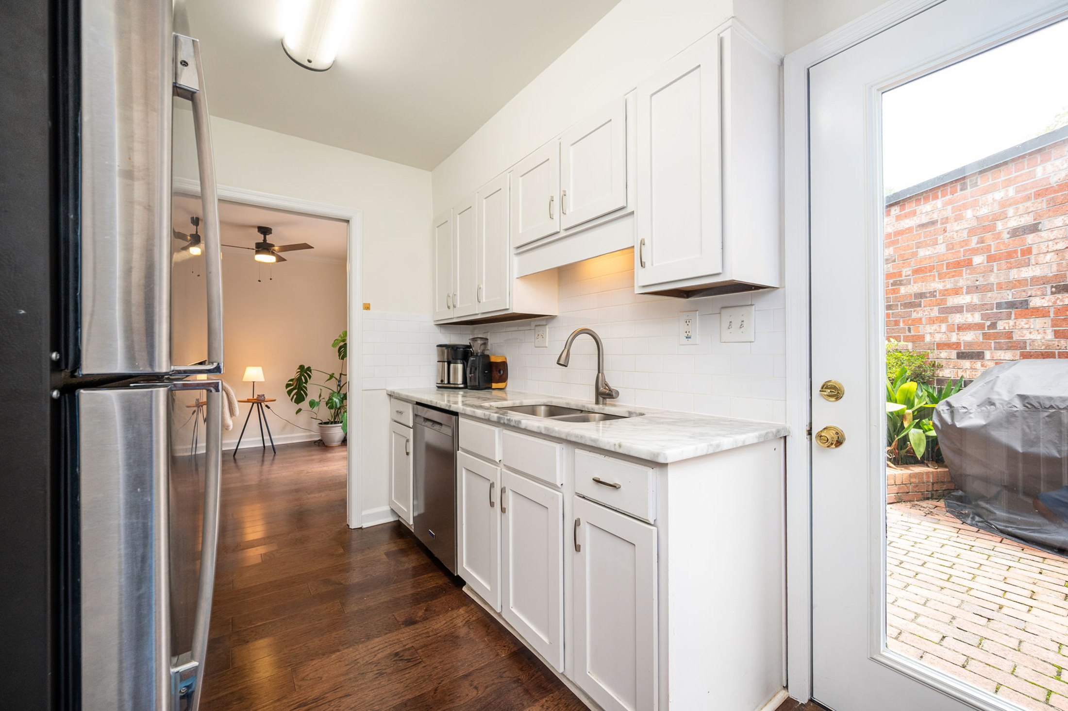  Beautifully Maintained Brick Townhome in Gated Community in Decatur - 物件實景