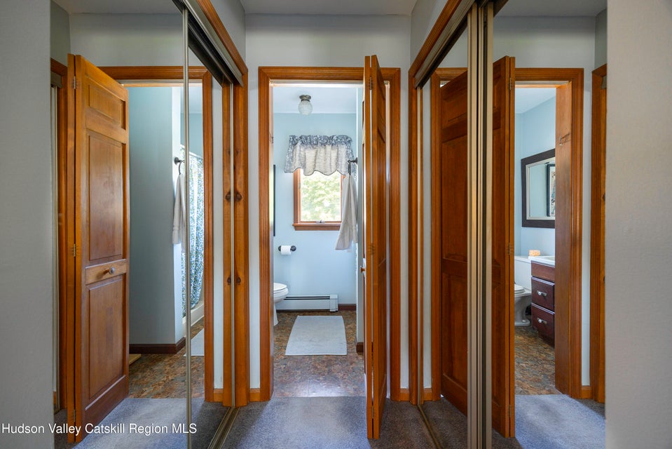 Saugerties, New York, 12477, United States, 3 Bedrooms Bedrooms, ,3 BathroomsBathrooms,Residential,For Sale,1974186