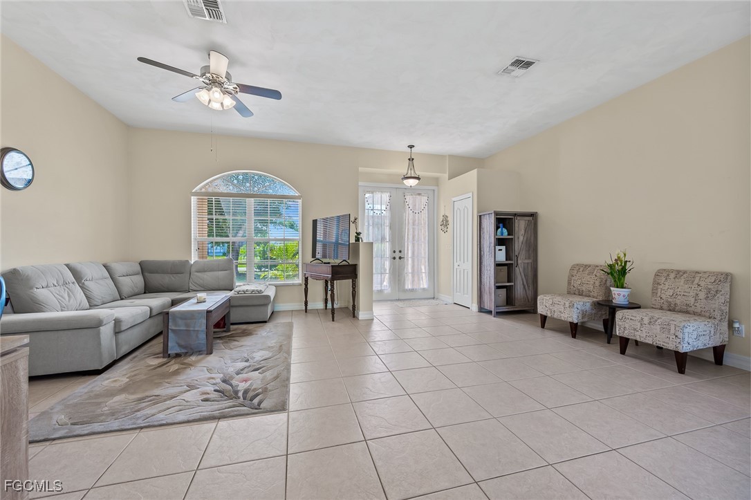 Fort Myers, Florida, 33966, United States, 3 Bedrooms Bedrooms, ,3 BathroomsBathrooms,Residential,For Sale,1981655