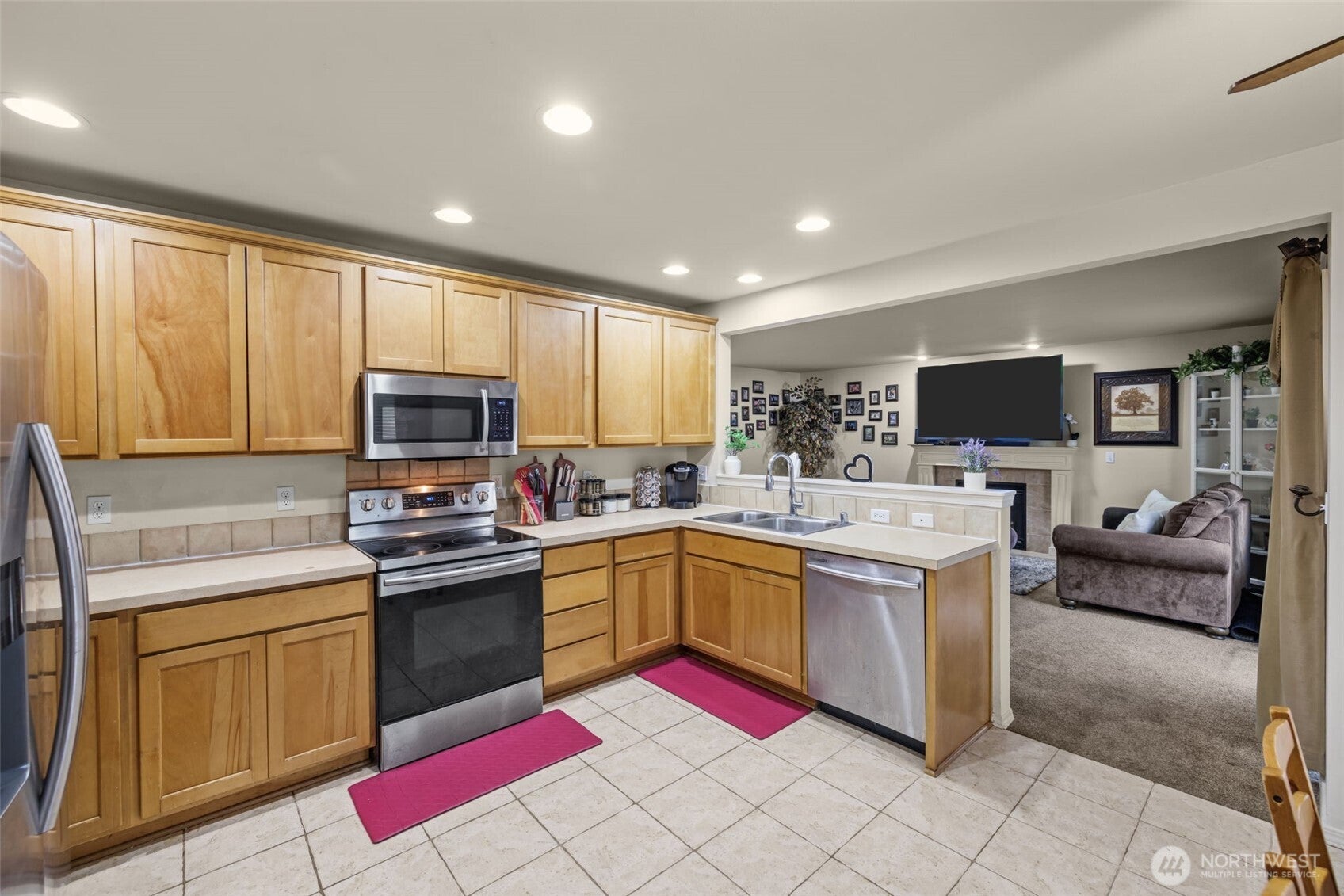 Burlington, Washington, 98233, United States, 4 Bedrooms Bedrooms, ,3 BathroomsBathrooms,Residential,For Sale,1987106