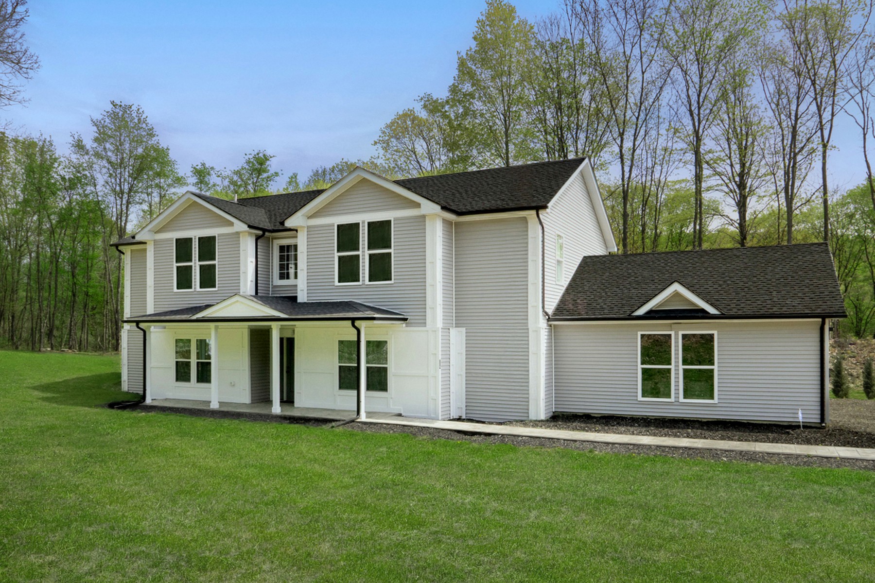  Gracious Contemporary Colonial - 物件實景