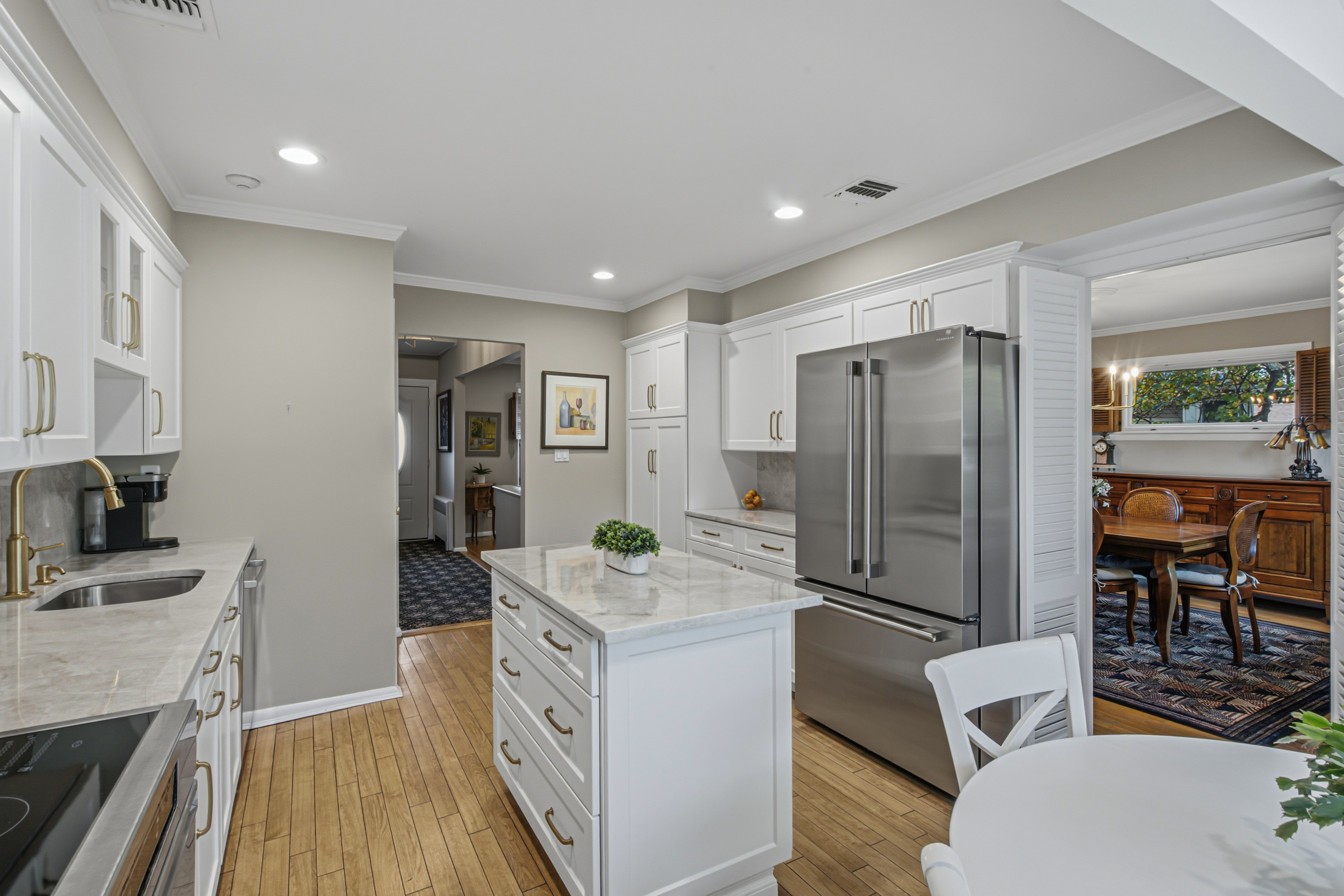  11 Tulip Lane, Port Washington, NY, 11050 - 物件實景
