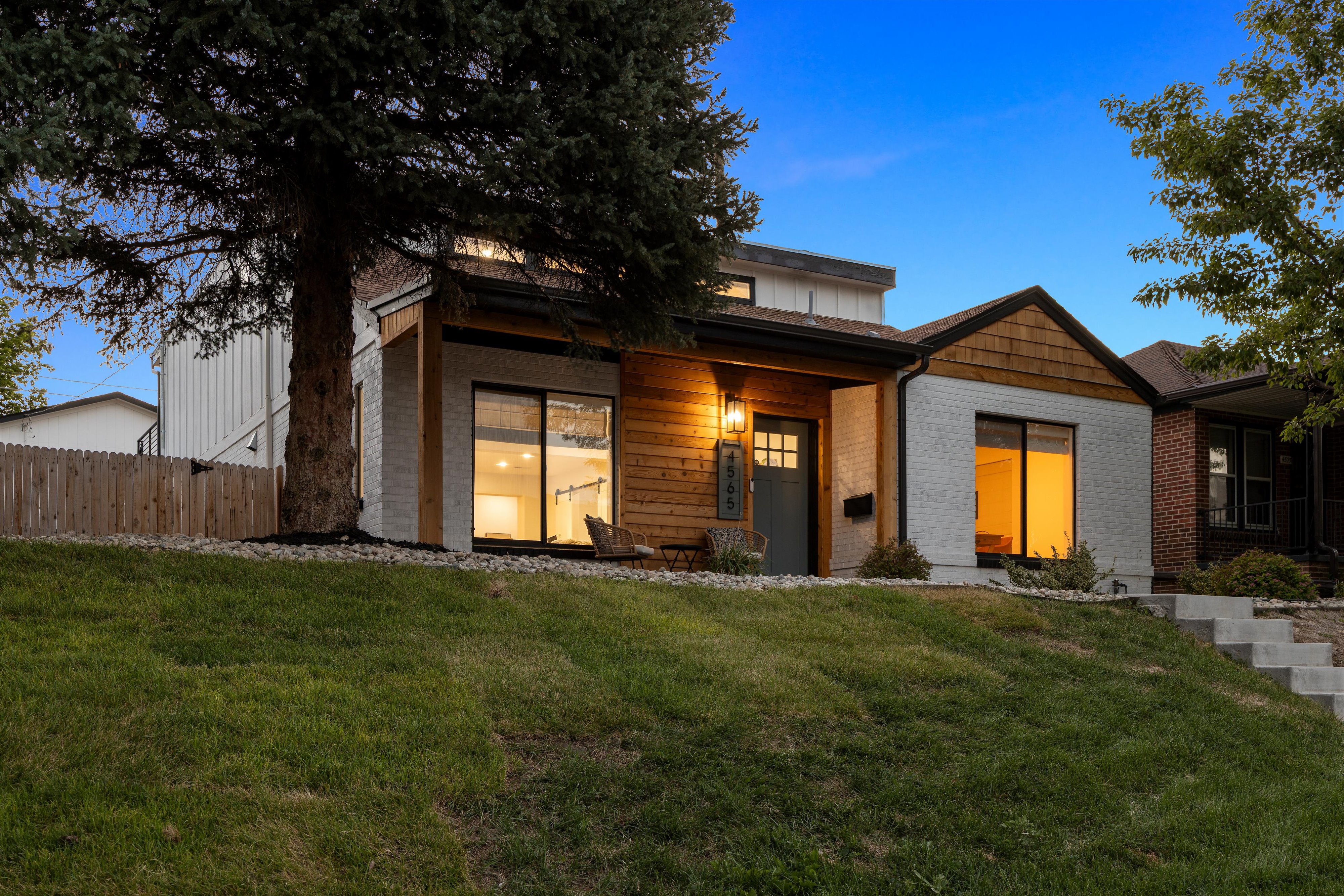  Beautifully renovated-perfect blend of modern functionality, thoughtful design - 物件實景