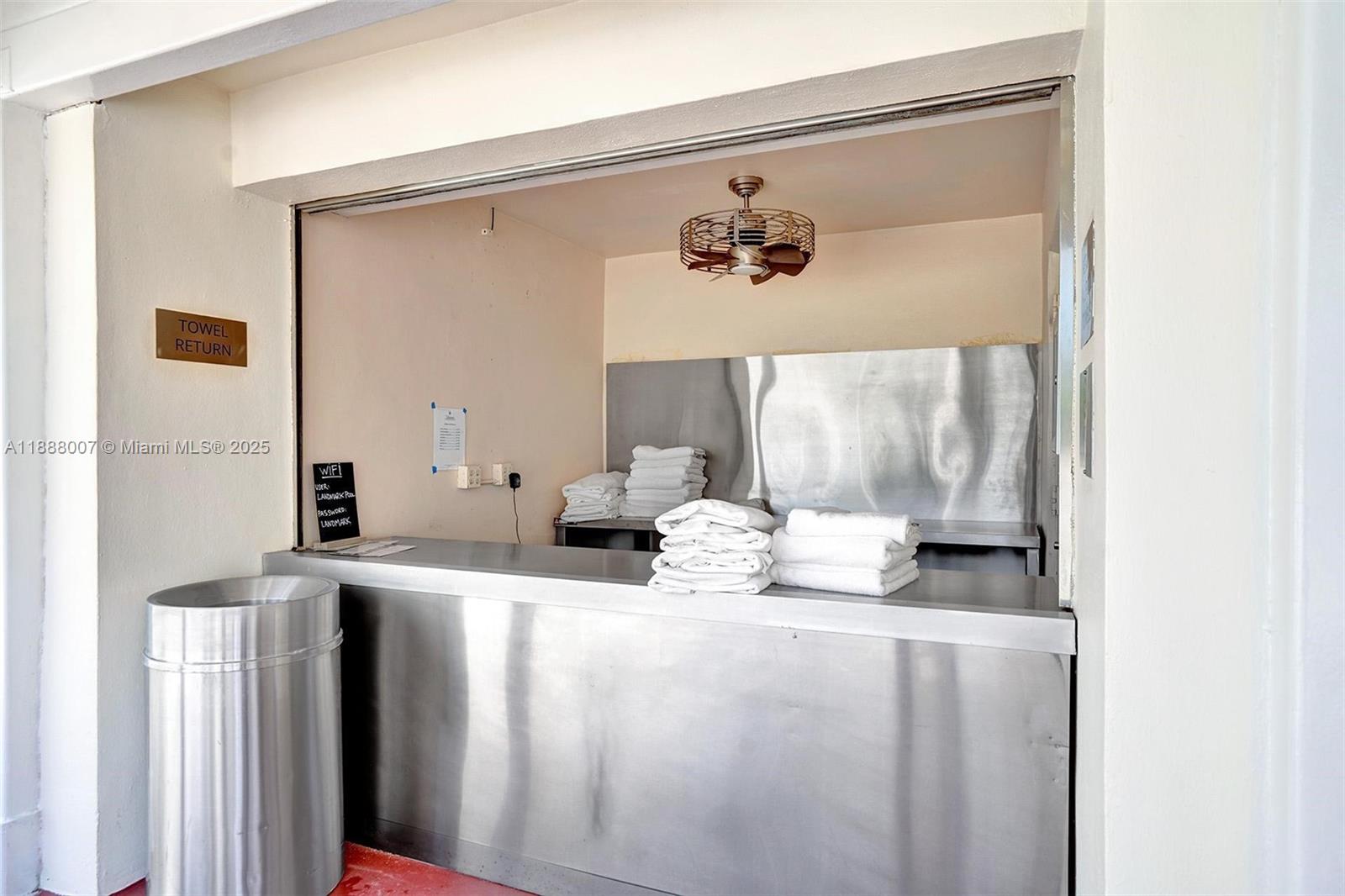 Aventura, Florida, 33180, United States, 2 Bedrooms Bedrooms, ,2 BathroomsBathrooms,Residential,For Sale,1954501