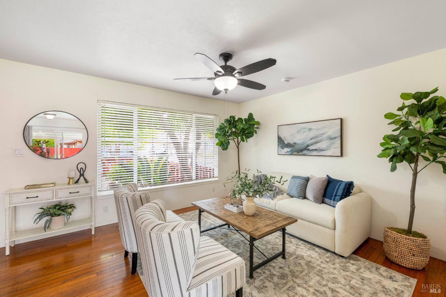 Napa, California, 94558, United States, 2 Bedrooms Bedrooms, ,1 BathroomBathrooms,Residential,For Sale,1947582