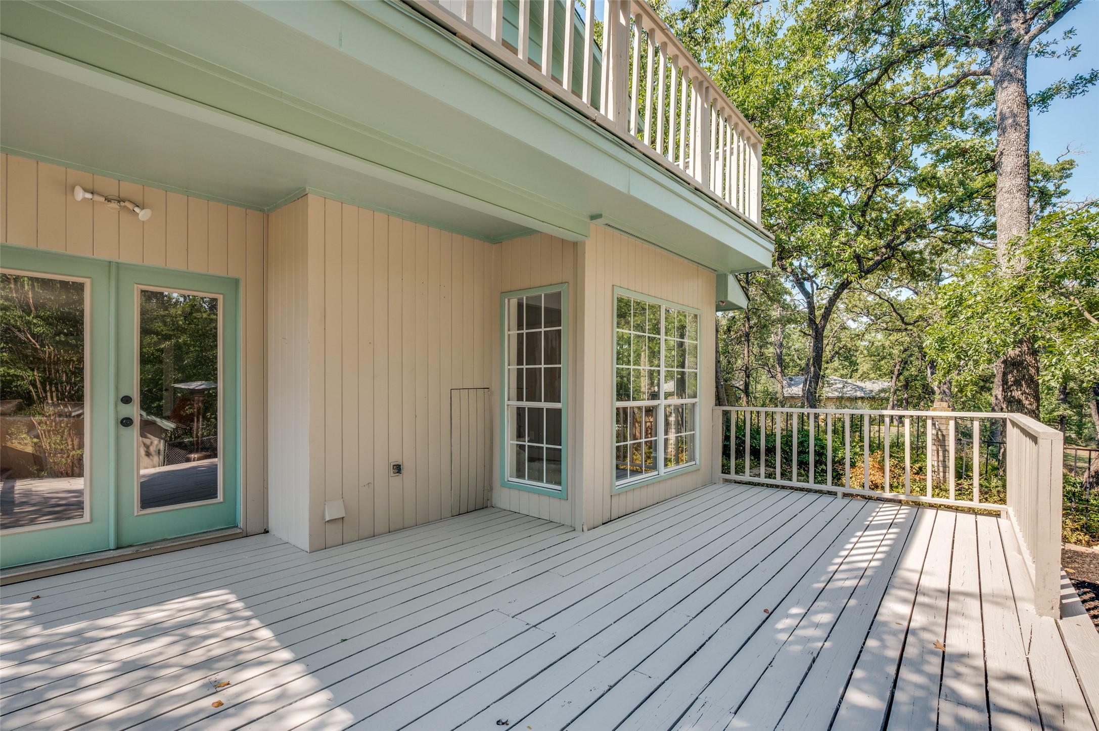 Arlington, Texas, 76017, United States, 3 Bedrooms Bedrooms, ,4 BathroomsBathrooms,Residential,For Sale,1934501