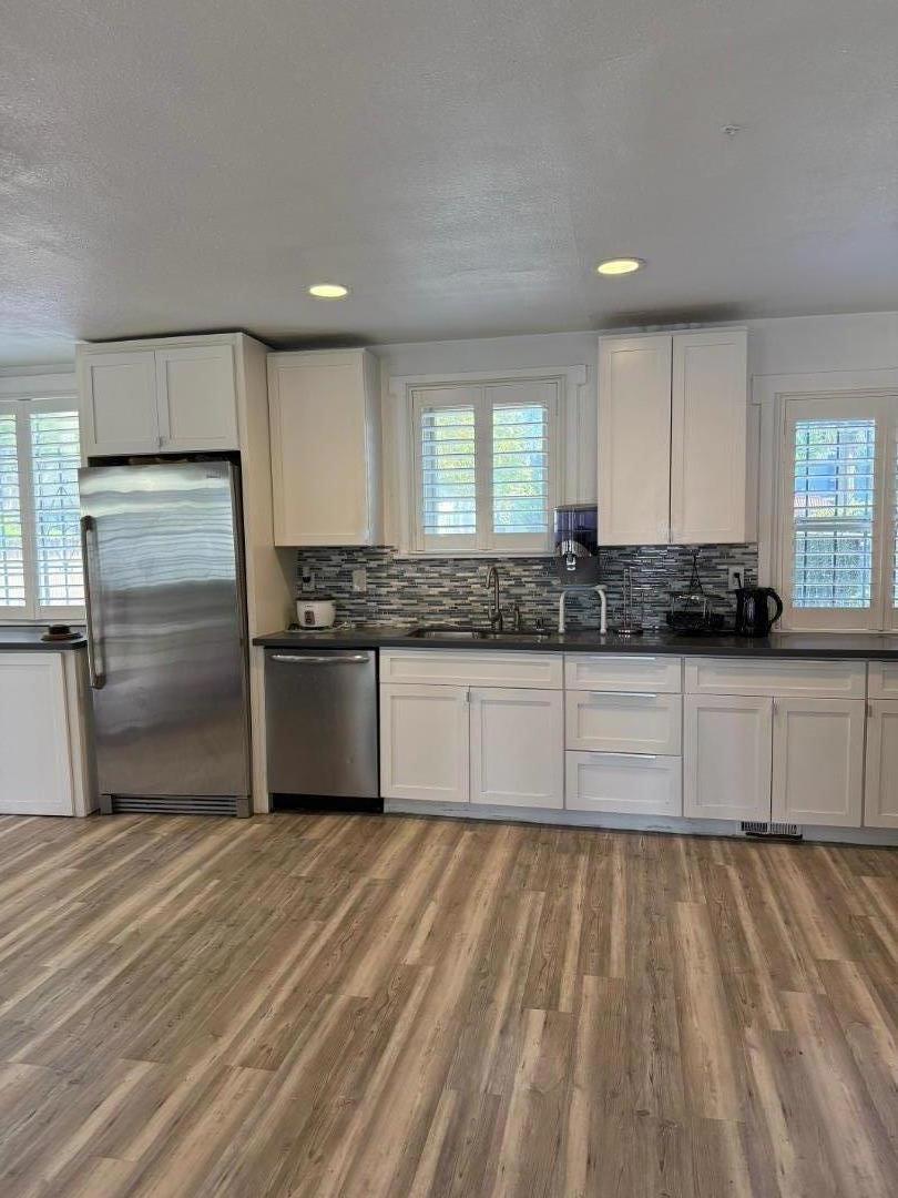 Hayward, California, 94541, United States, 2 Bedrooms Bedrooms, ,1 BathroomBathrooms,Residential,For Sale,2009058