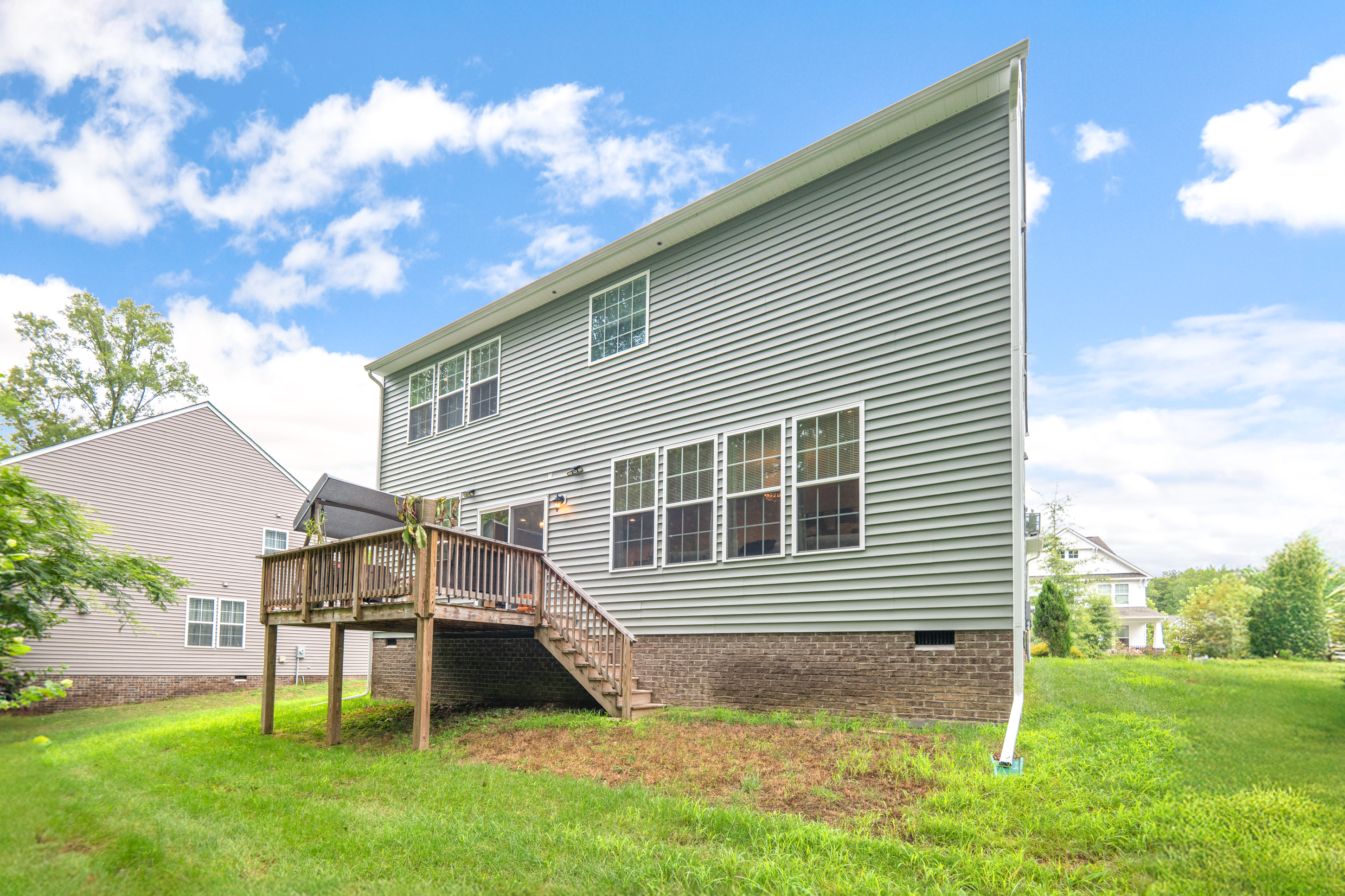 Moseley, Virginia, 23120, United States, 5 Bedrooms Bedrooms, ,3 BathroomsBathrooms,Residential,For Sale,1915307