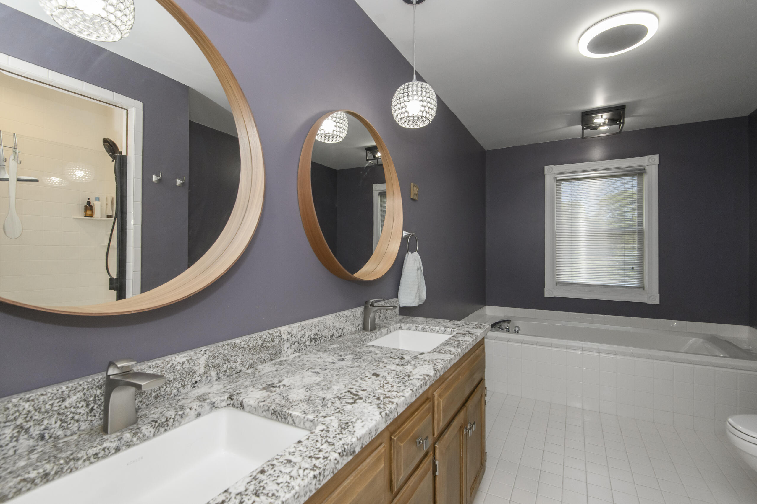Wind Point, Wisconsin, 53402, United States, 4 Bedrooms Bedrooms, ,3 BathroomsBathrooms,Residential,For Sale,2048507
