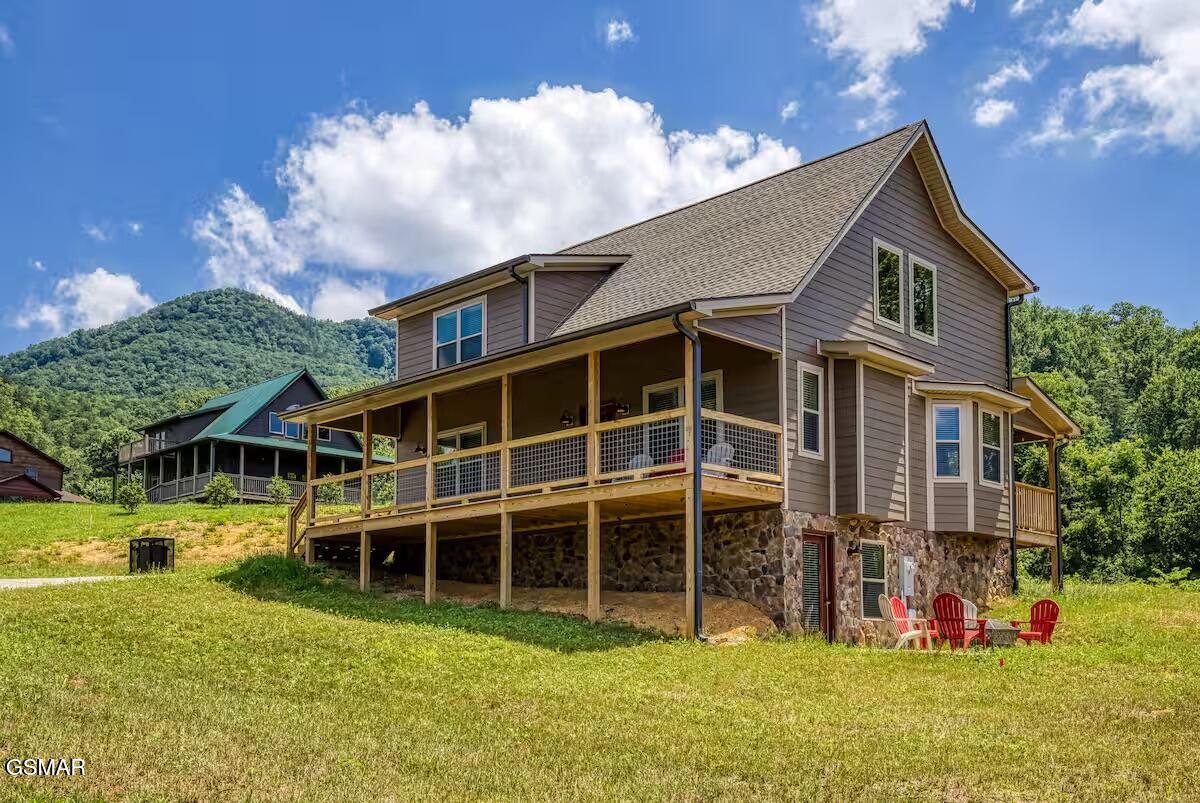 Sevierville, Tennessee, 37862, United States, 3 Bedrooms Bedrooms, ,4 BathroomsBathrooms,Residential,For Sale,2027934