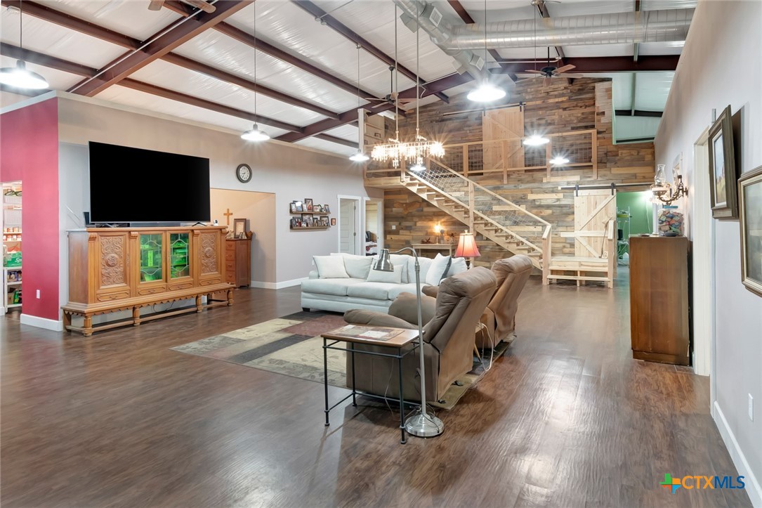 Victoria, Texas, 77904, United States, 3 Bedrooms Bedrooms, ,3 BathroomsBathrooms,Residential,For Sale,1942202