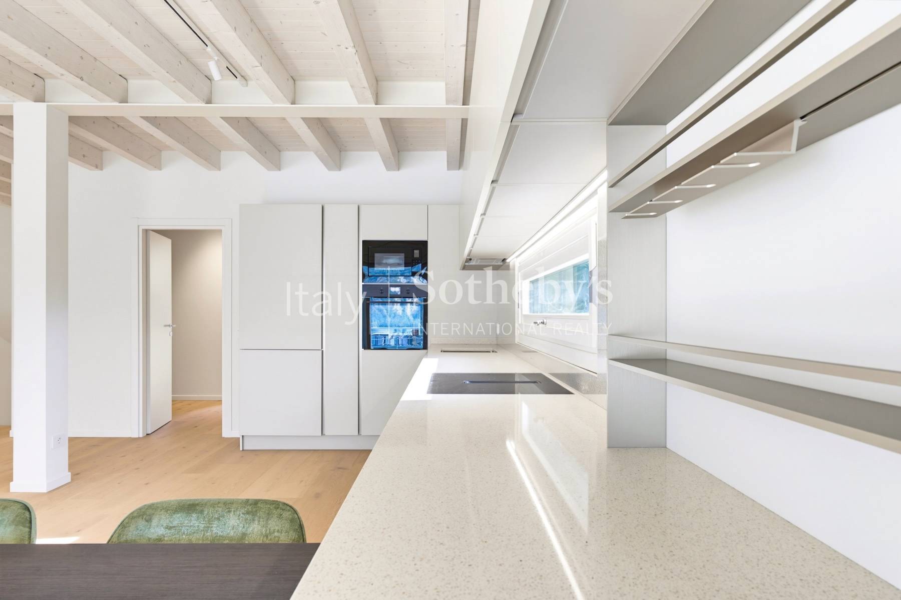  Stunning Penthouse with Pool and Lake Iseo Views - 物件實景