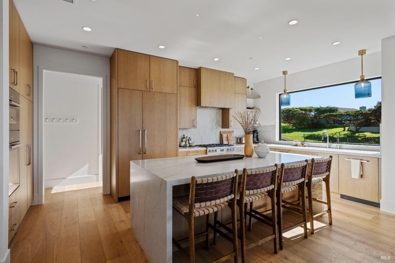 Bodega Bay, California, 94923, United States, 4 Bedrooms Bedrooms, ,5 BathroomsBathrooms,Residential,For Sale,1940250
