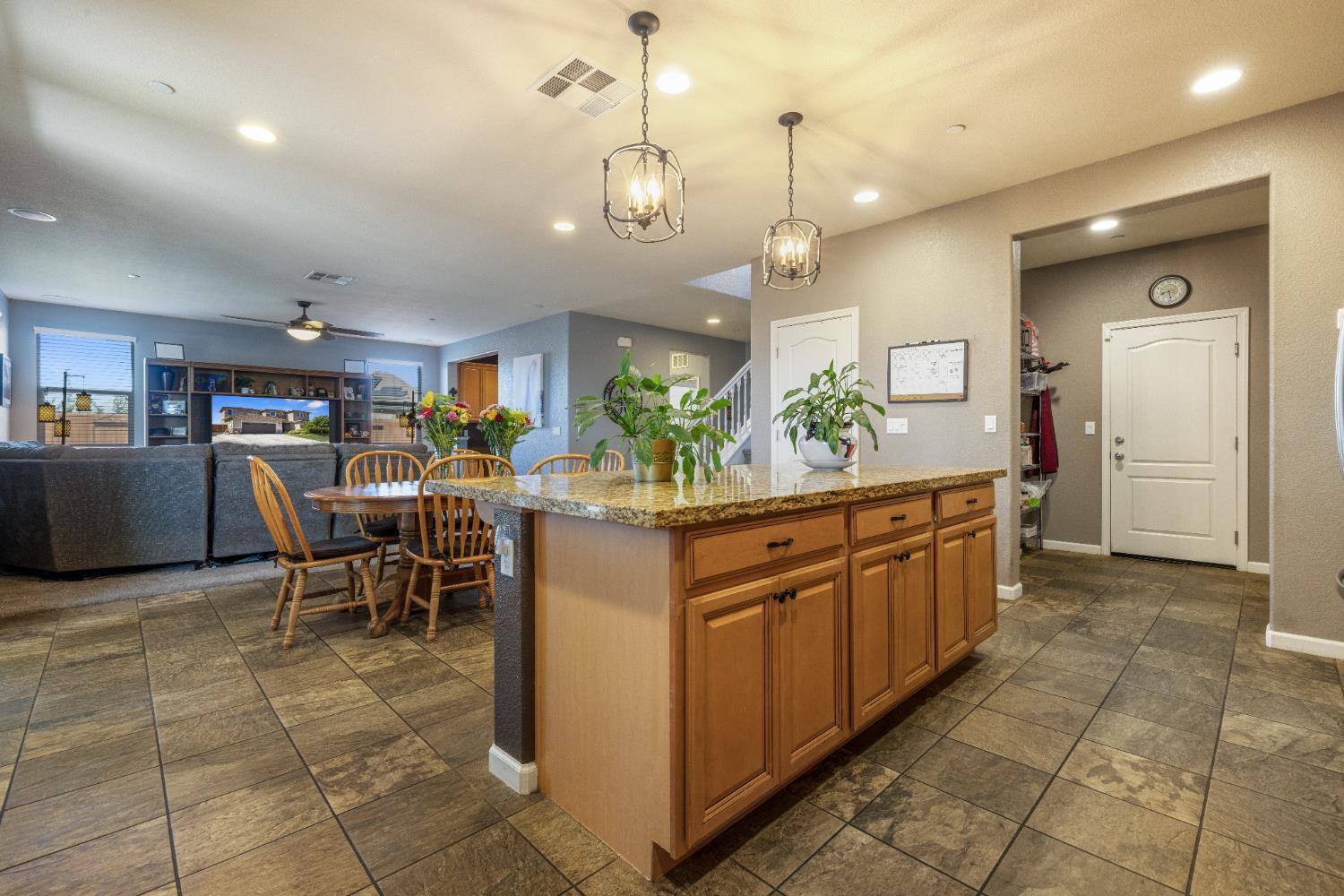 Manteca, California, 95337, United States, 4 Bedrooms Bedrooms, ,4 BathroomsBathrooms,Residential,For Sale,1977472