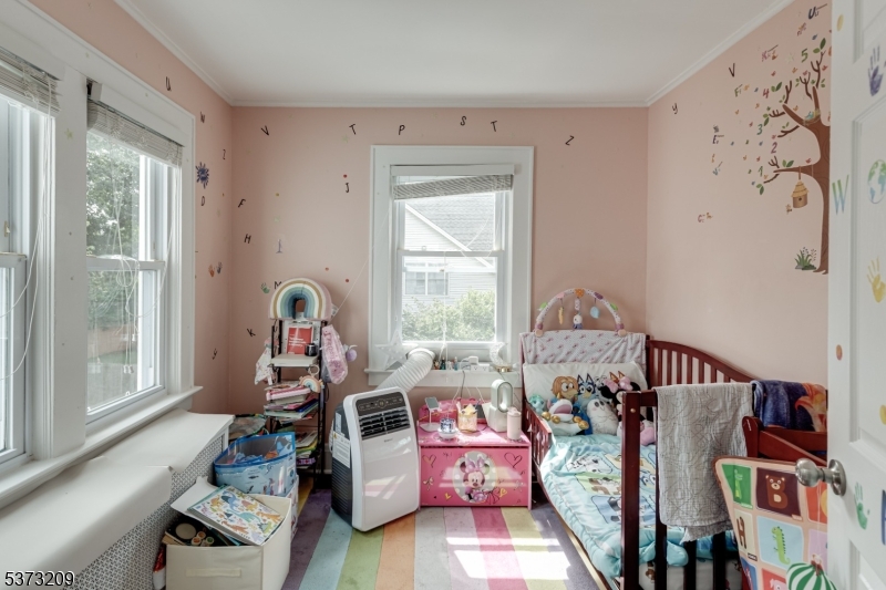 Scotch Plains Twp., New Jersey, 07076, United States, 4 Bedrooms Bedrooms, ,2 BathroomsBathrooms,Residential,For Sale,1900897