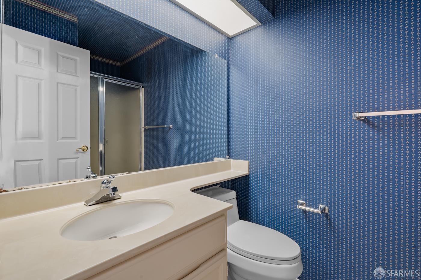 Daly City, California, 94014, United States, 2 Bedrooms Bedrooms, ,3 BathroomsBathrooms,Residential,For Sale,1938525