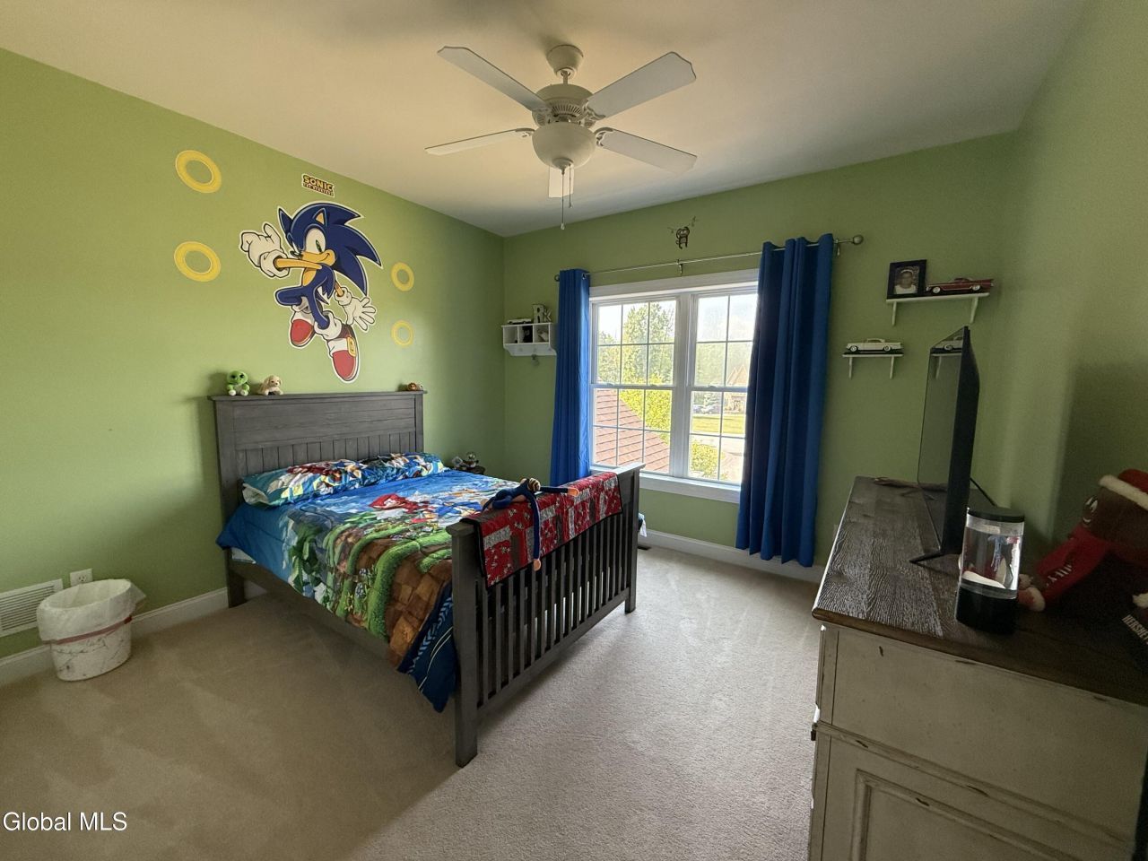 Queensbury, New York, 12804, United States, 4 Bedrooms Bedrooms, ,4 BathroomsBathrooms,Residential,For Sale,1908920